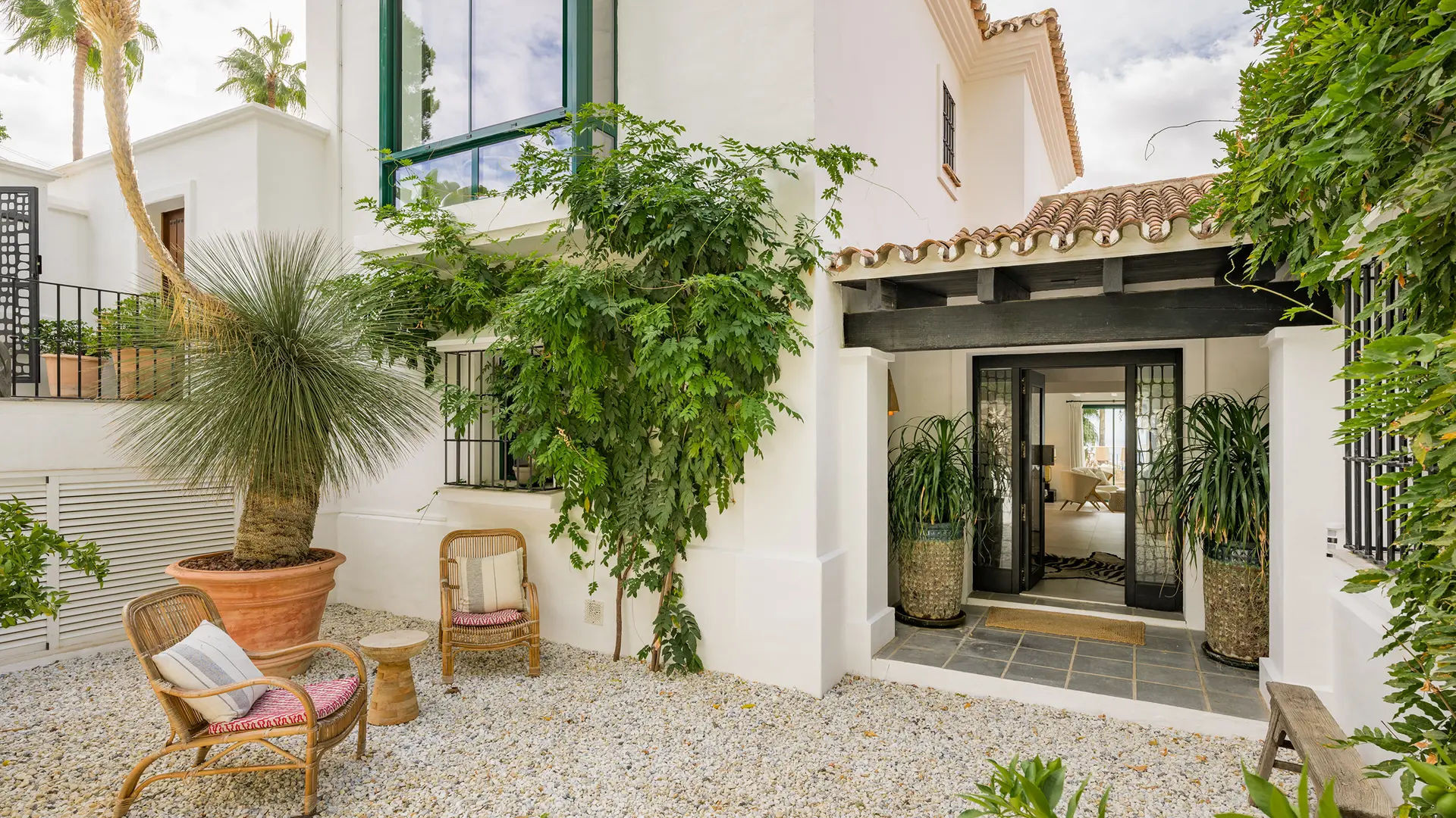 Image of Villa - 6 Bedrooms - 5 Bathrooms for Sale in Malaga-Benahavis-Spain, Image 4