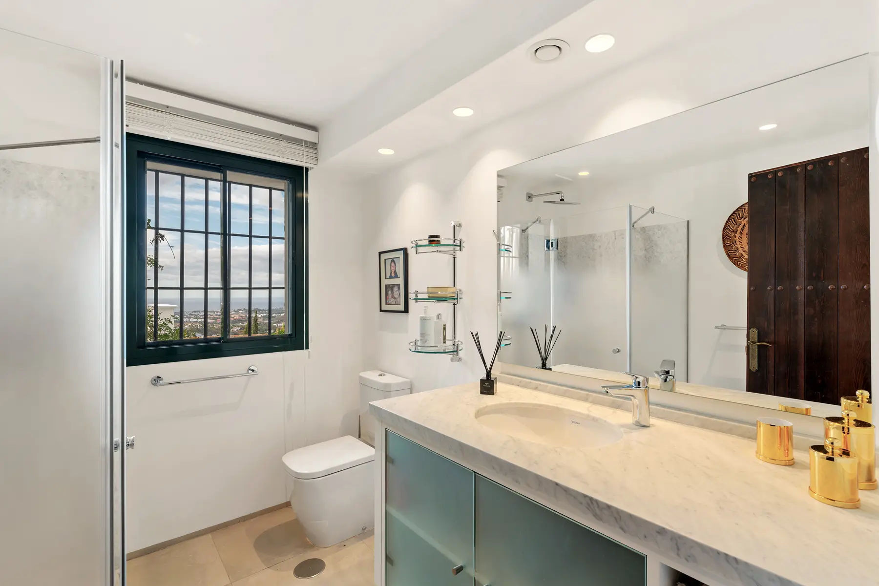  Image of Villa - 6 Bedrooms - 5 Bathrooms for sale in Malaga-Benahavis-Spain, Image 31