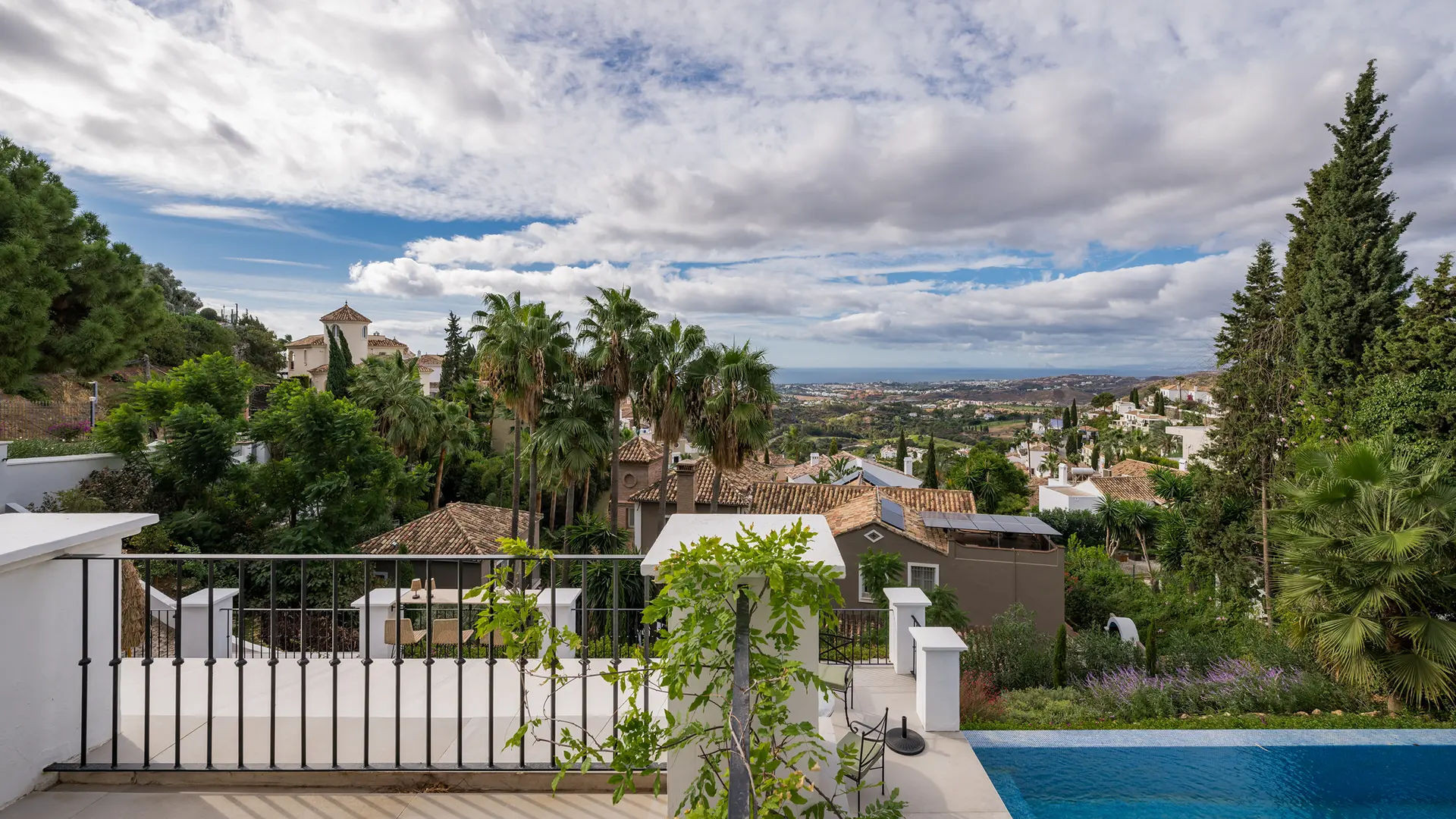  Image of Villa - 6 Bedrooms - 5 Bathrooms for sale in Malaga-Benahavis-Spain, Image 42