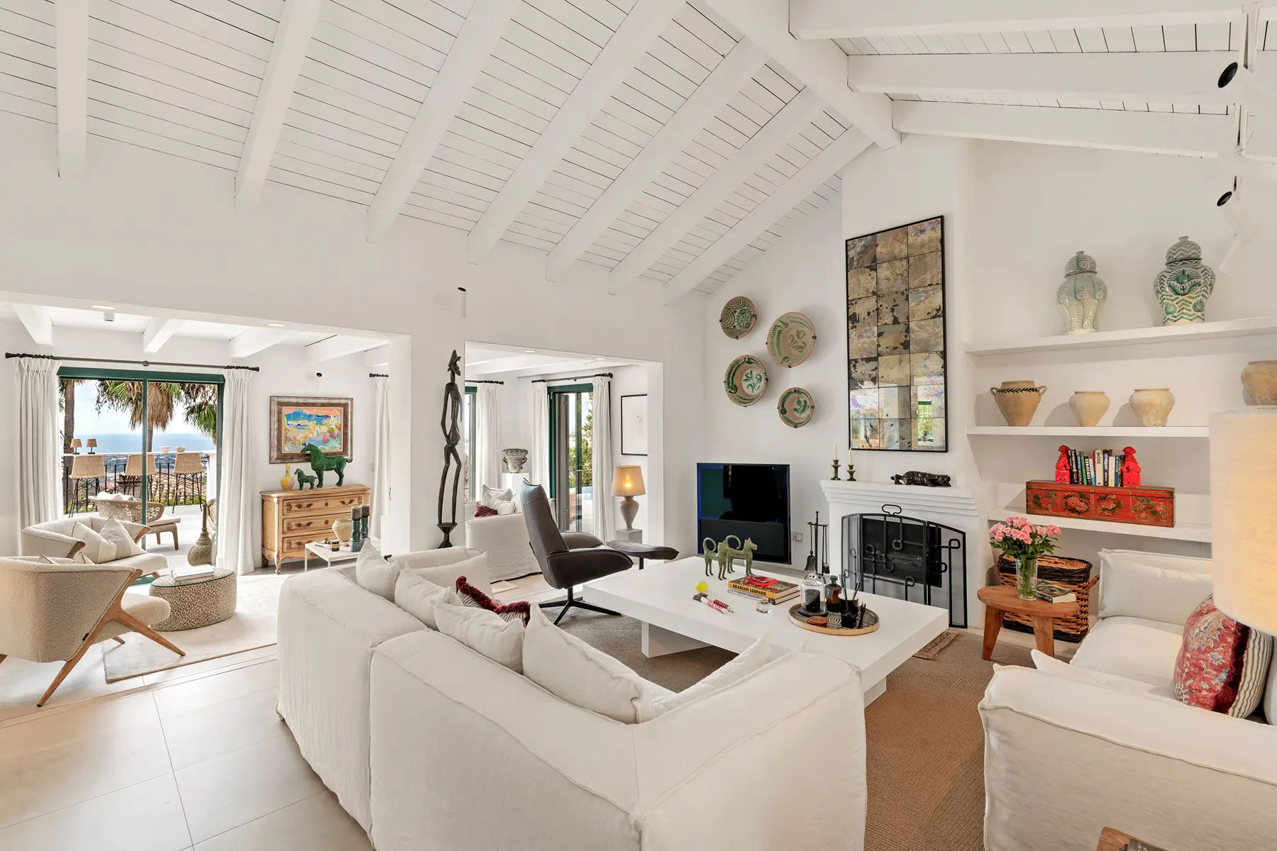  Image of Villa - 6 Bedrooms - 5 Bathrooms for sale in Malaga-Benahavis-Spain, Image 7