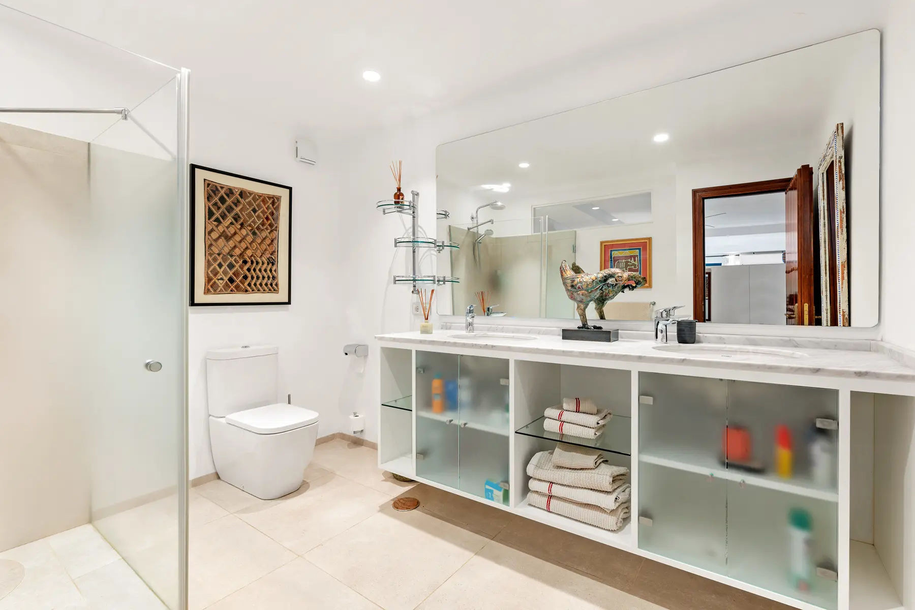  Image of Villa - 6 Bedrooms - 5 Bathrooms for sale in Malaga-Benahavis-Spain, Image 39
