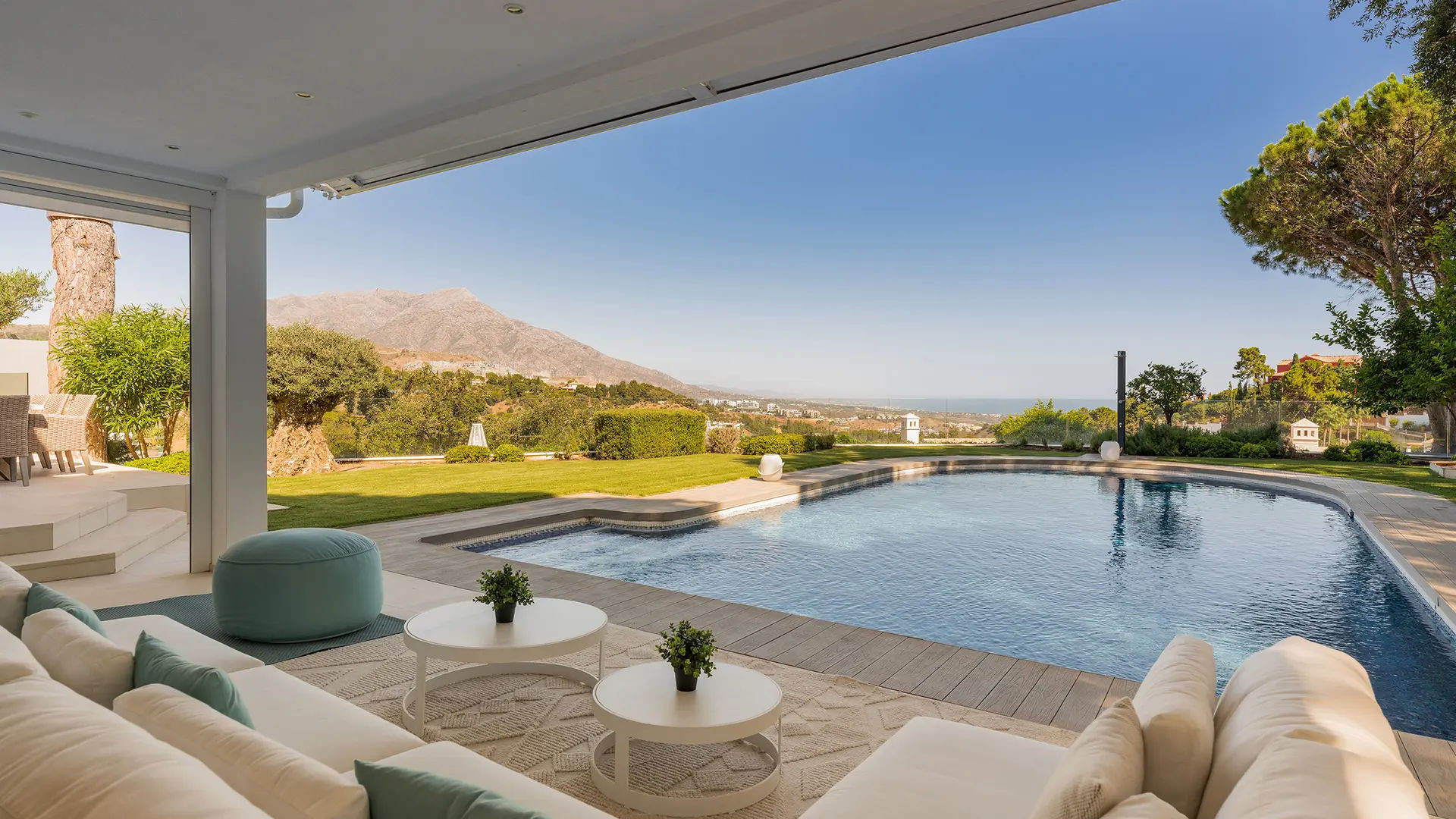  Image of Villa - 8 Bedrooms - 7 Bathrooms for sale in Malaga-Benahavis-Spain, Image 8