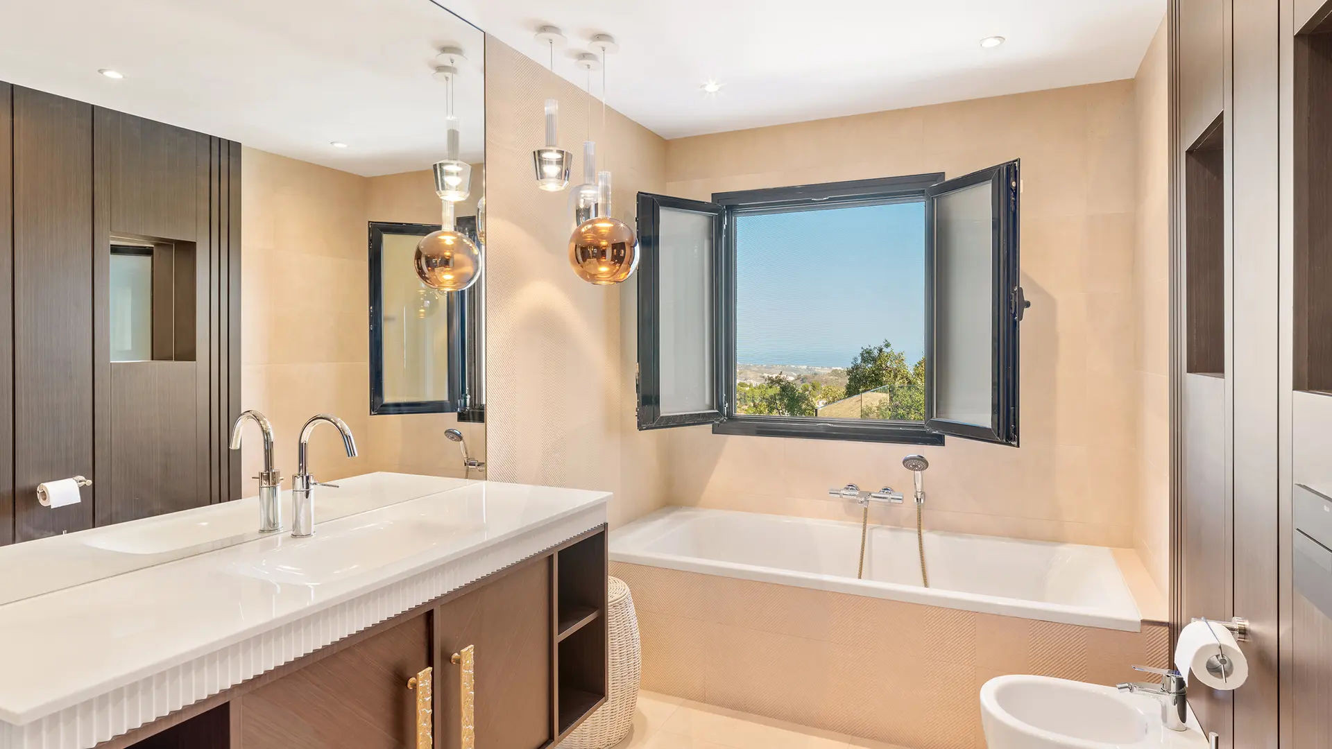 Image of Villa - 8 Bedrooms - 7 Bathrooms for sale in Malaga-Benahavis-Spain, Image 23