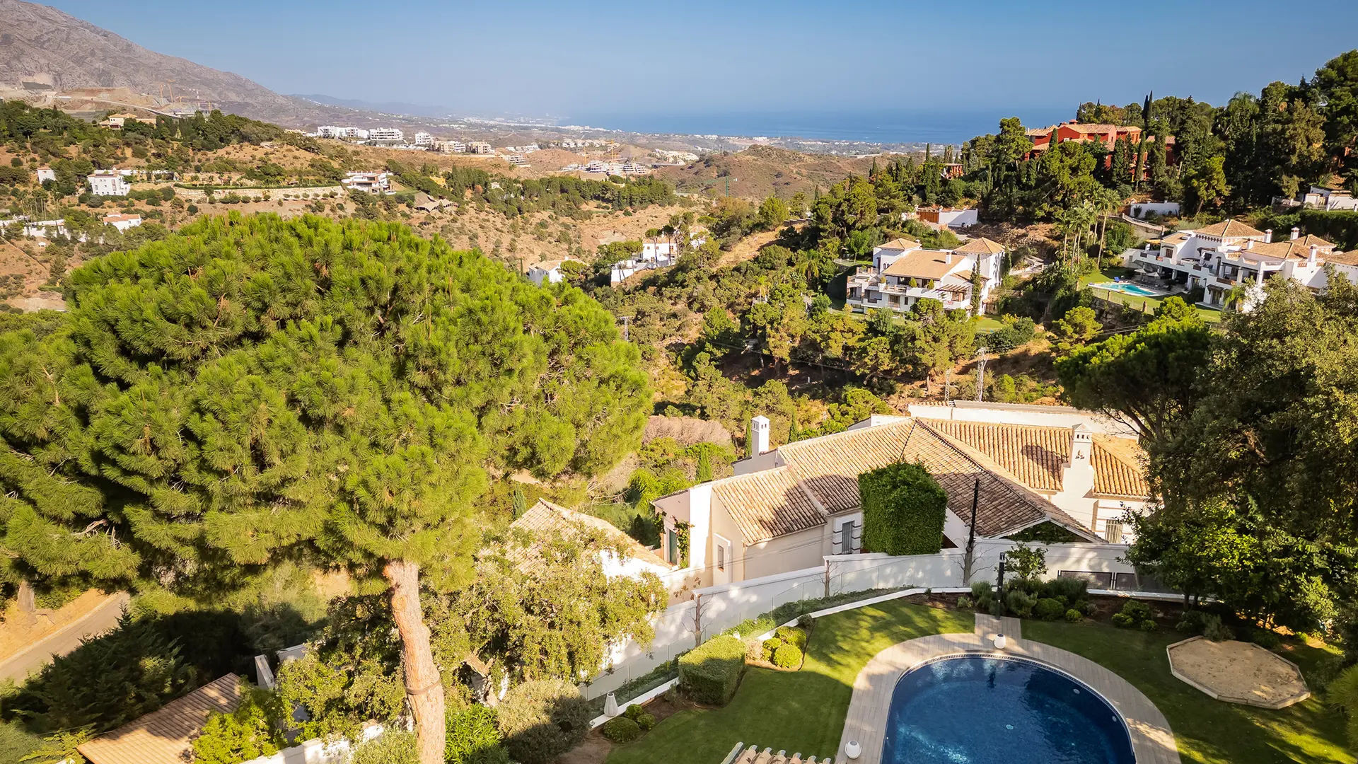  Image of Villa - 8 Bedrooms - 7 Bathrooms for sale in Malaga-Benahavis-Spain, Image 15
