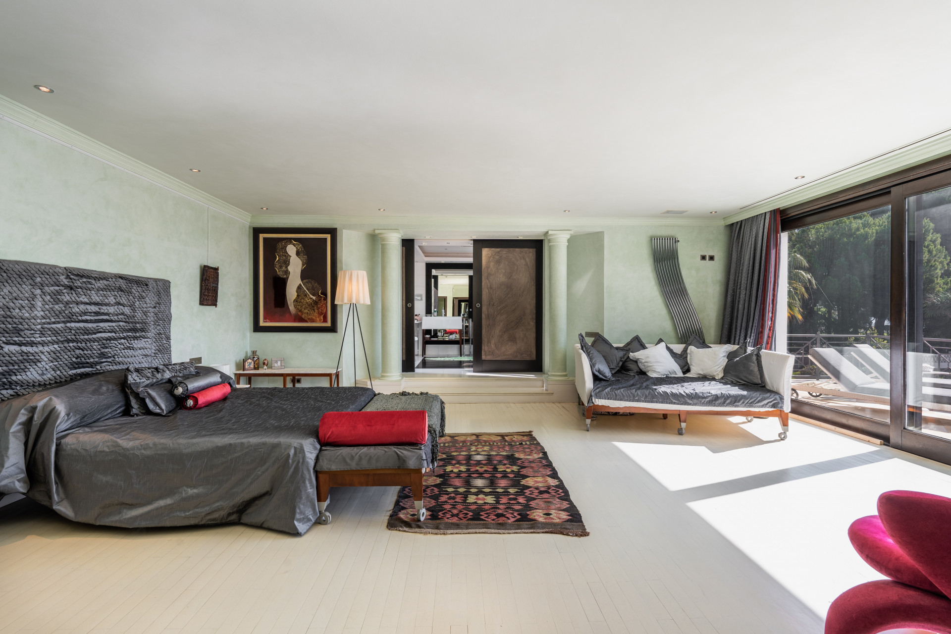  Image of Villa - 8 Bedrooms - 8 Bathrooms for sale in Malaga-Estepona-Spain, Image 9