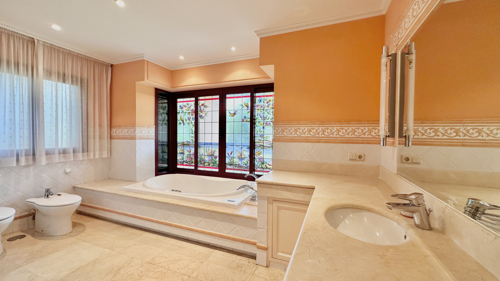  Image of Villa - 4 Bedrooms - 4 Bathrooms for sale in Malaga-Marbella-Spain, Image 23