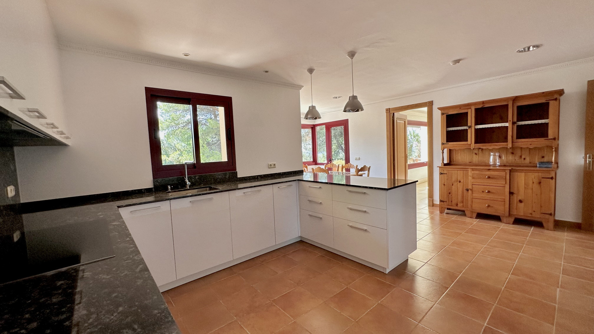  Image of Villa - 4 Bedrooms - 4 Bathrooms for sale in Malaga-Marbella-Spain, Image 16