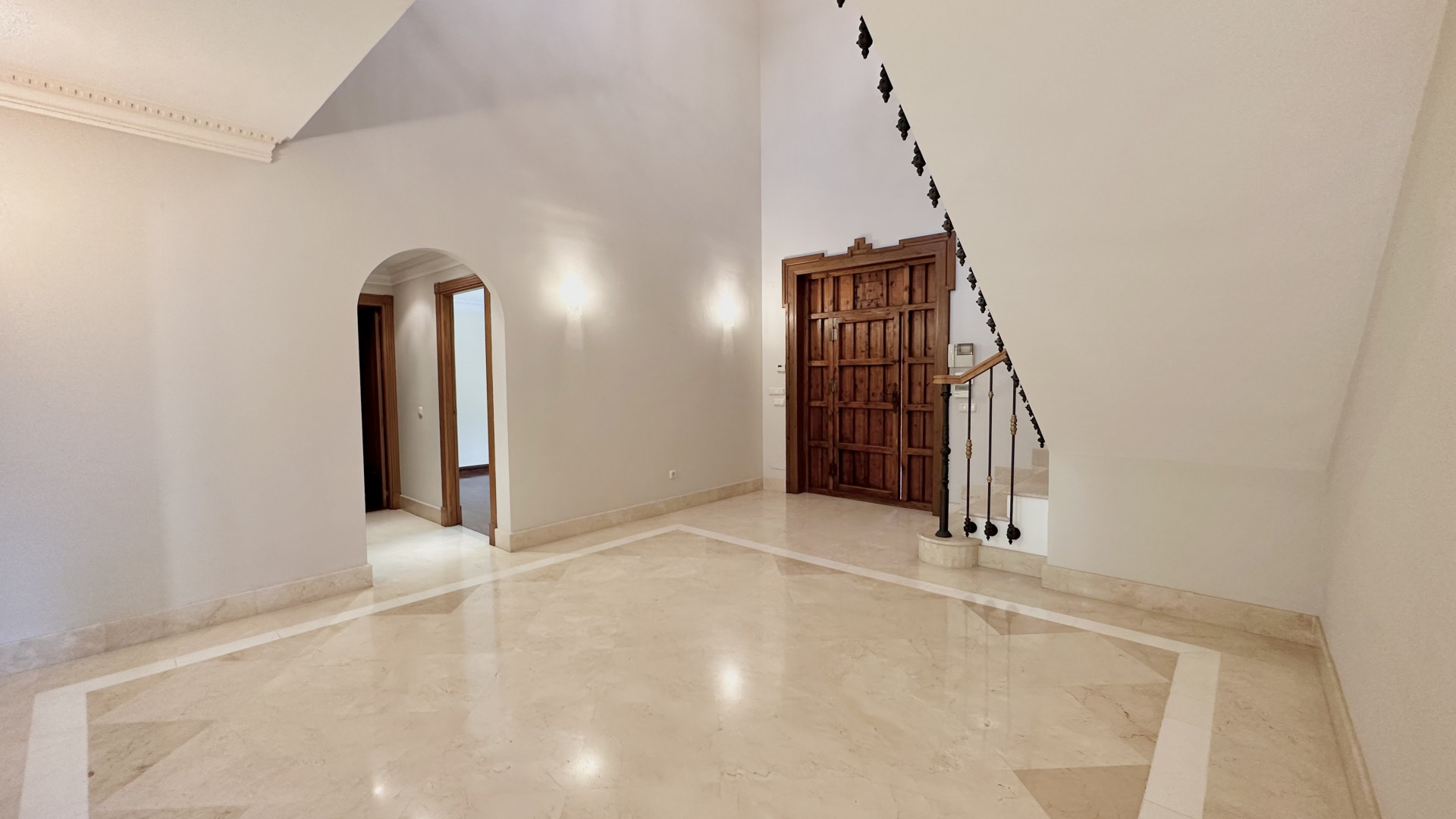  Image of Villa - 4 Bedrooms - 4 Bathrooms for sale in Malaga-Marbella-Spain, Image 12