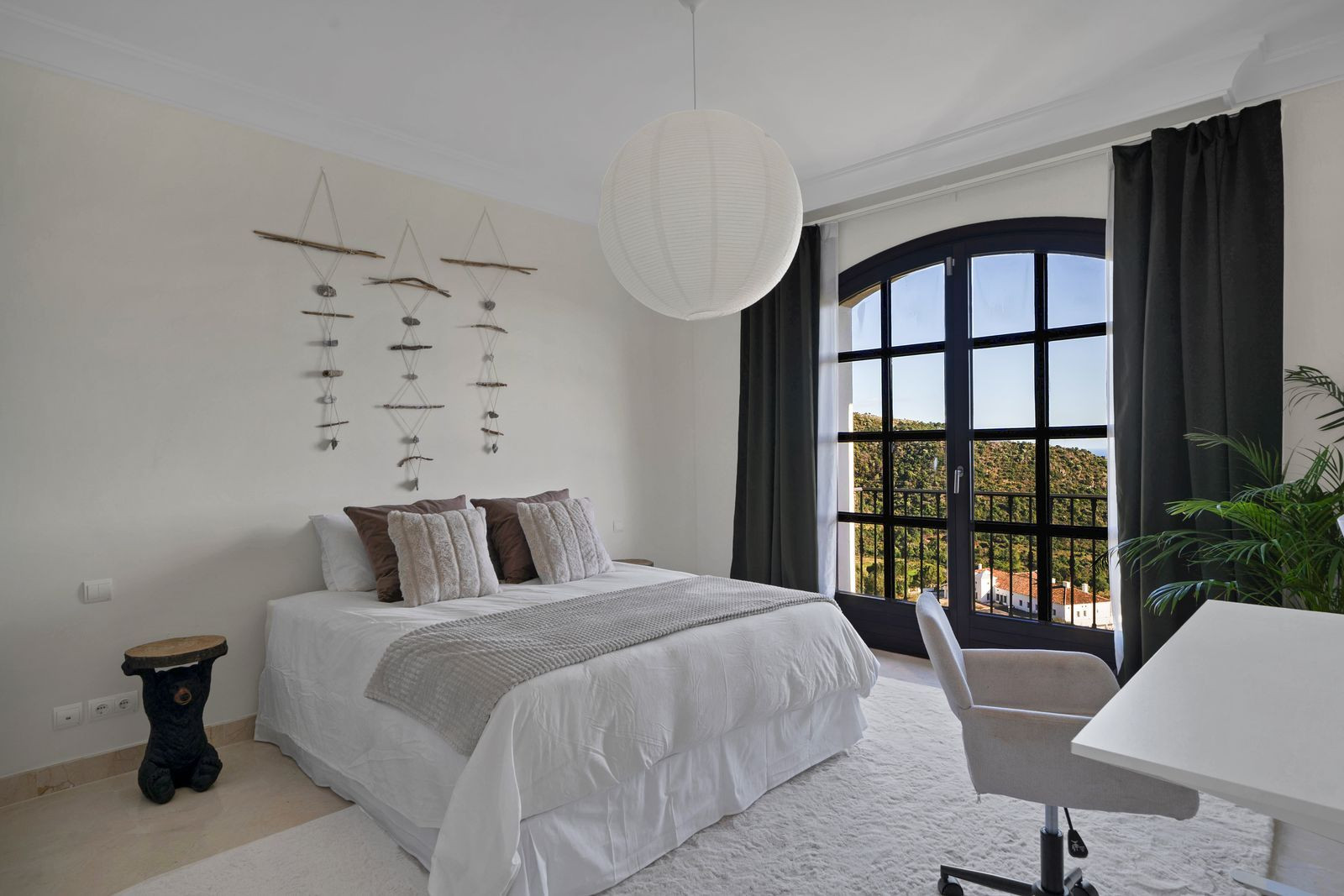  Image of Villa - 5 Bedrooms - 5 Bathrooms for sale in Malaga-Benahavis-Spain, Image 31