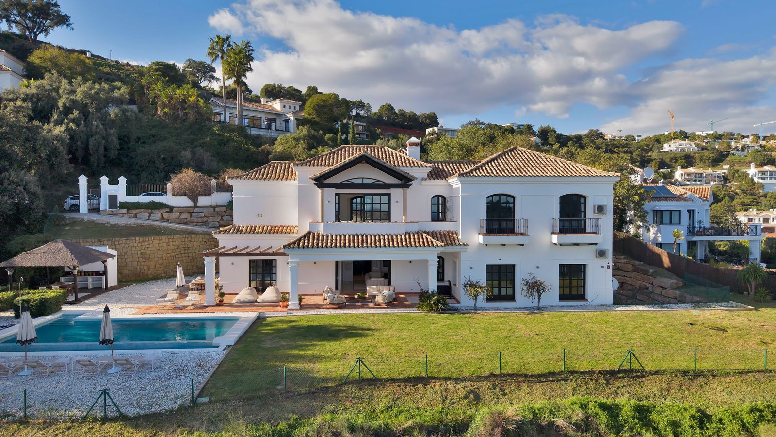  Image of Villa - 5 Bedrooms - 5 Bathrooms for sale in Malaga-Benahavis-Spain, Image 11