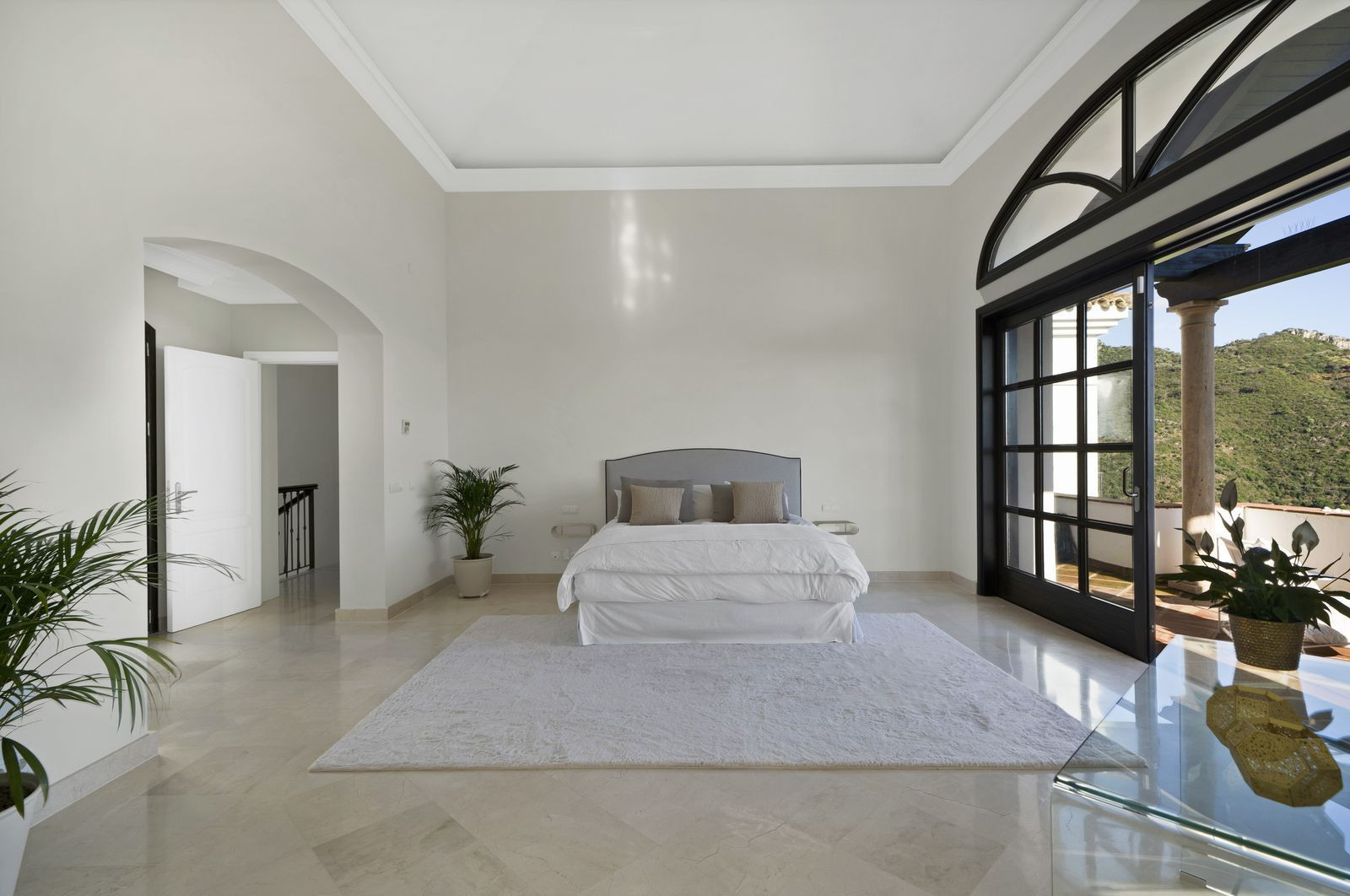 Image of Villa - 5 Bedrooms - 5 Bathrooms for Sale in Malaga-Benahavis-Spain, Image 5