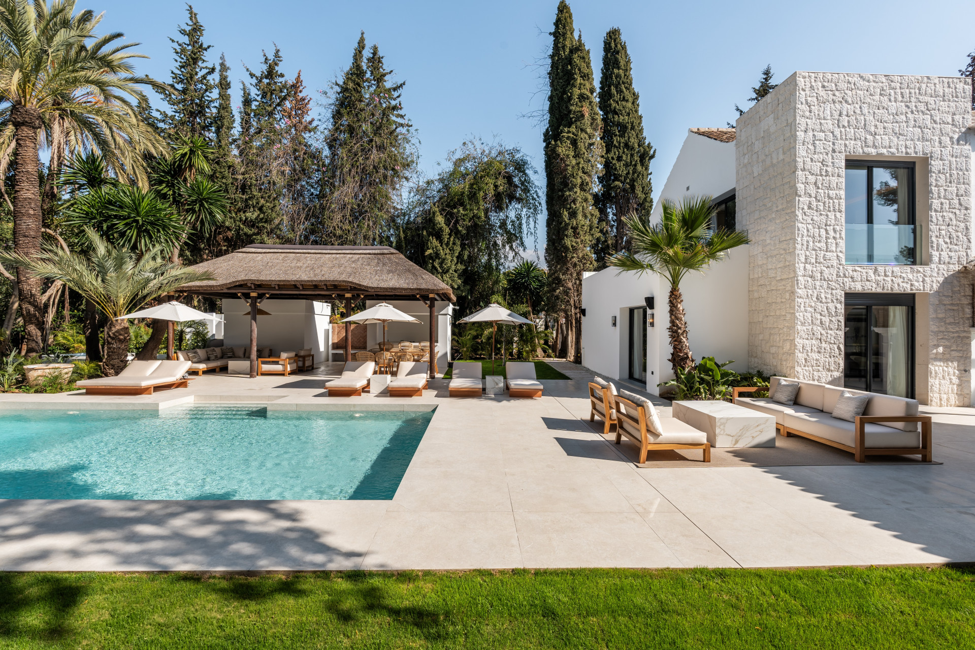 Image of Villa - 5 Bedrooms - 8 Bathrooms for Sale in Malaga-Marbella-Spain, Image 3