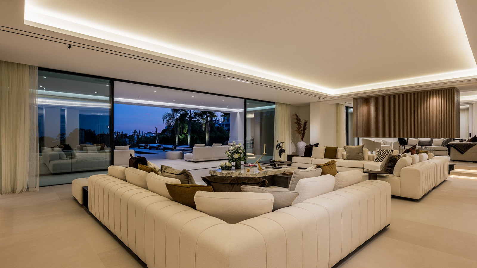  Image of Villa - 7 Bedrooms - 8 Bathrooms for sale in Malaga-Benahavis-Spain, Image 29