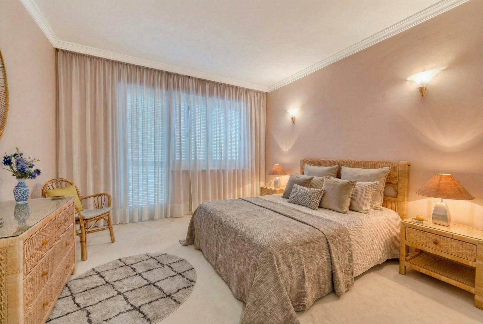  Image of Villa - 10 Bedrooms - 10 Bathrooms for sale in Malaga-Marbella-Spain, Image 15