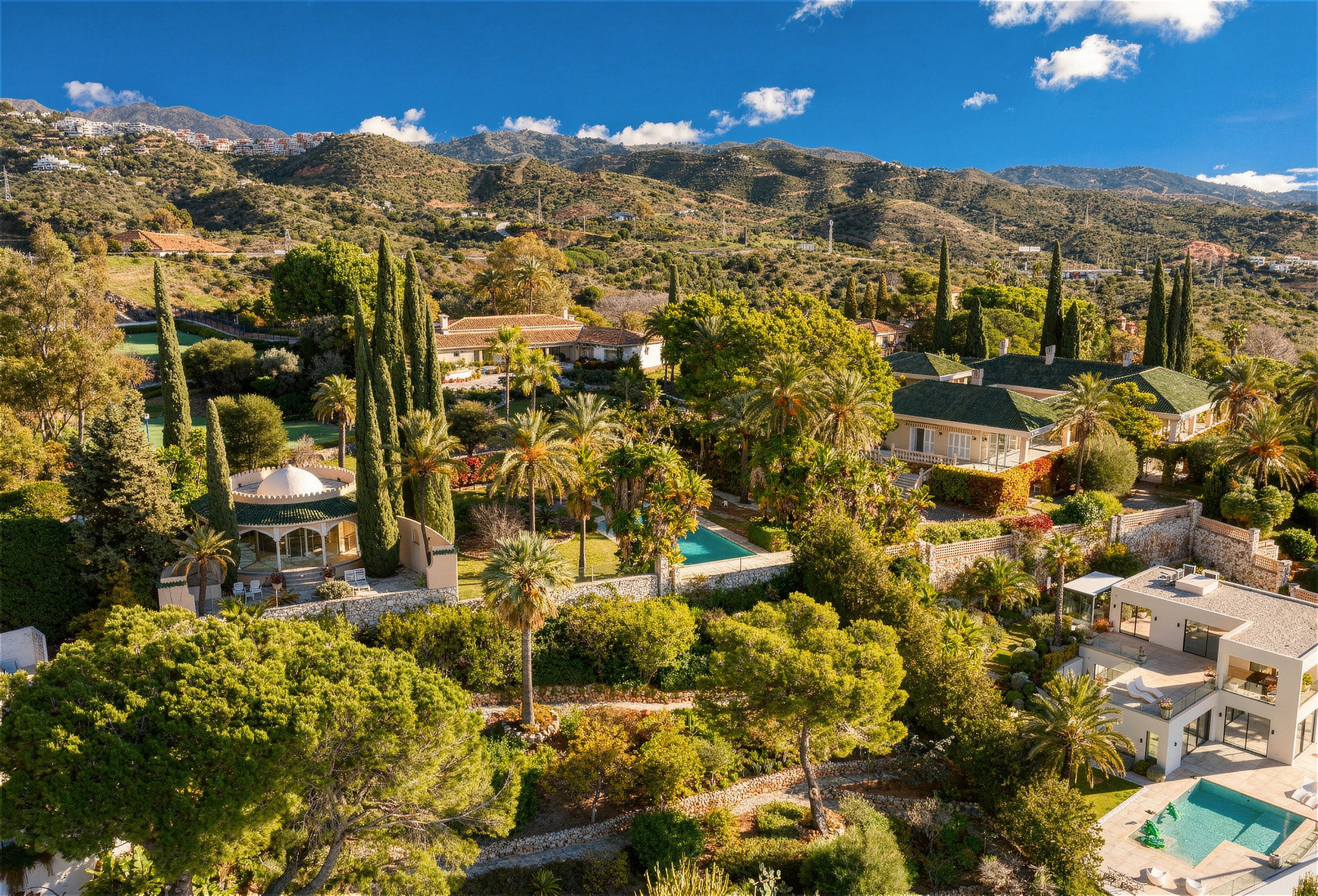  Image of Villa - 10 Bedrooms - 10 Bathrooms for sale in Malaga-Marbella-Spain, Image 32