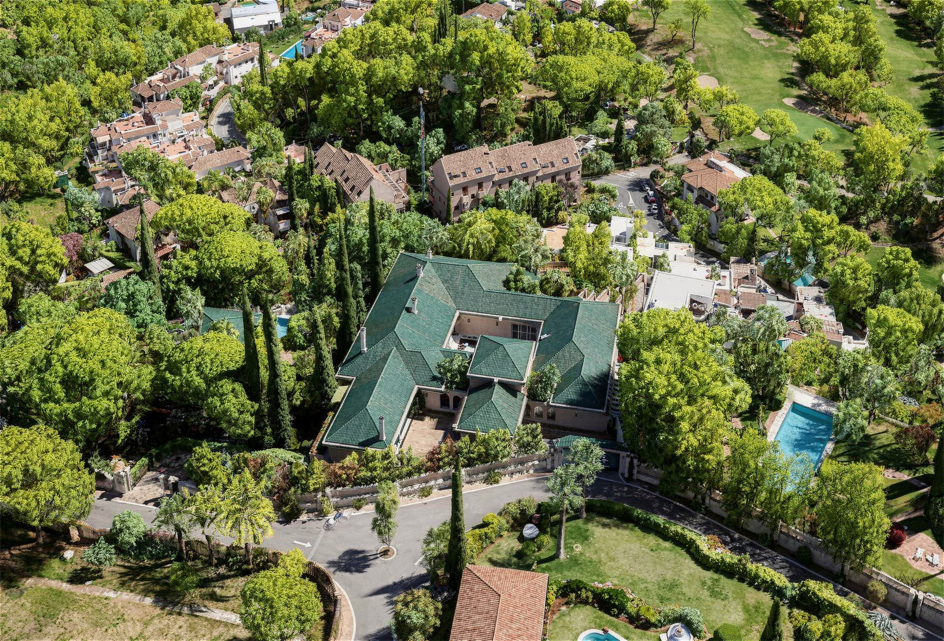  Image of Villa - 10 Bedrooms - 10 Bathrooms for sale in Malaga-Marbella-Spain, Image 41