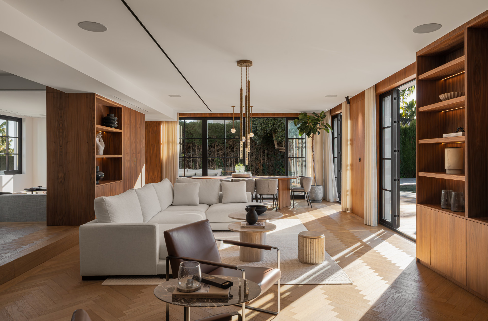 Image of Villa - 4 Bedrooms - 4 Bathrooms for sale in Malaga-Marbella-Spain, Image 18