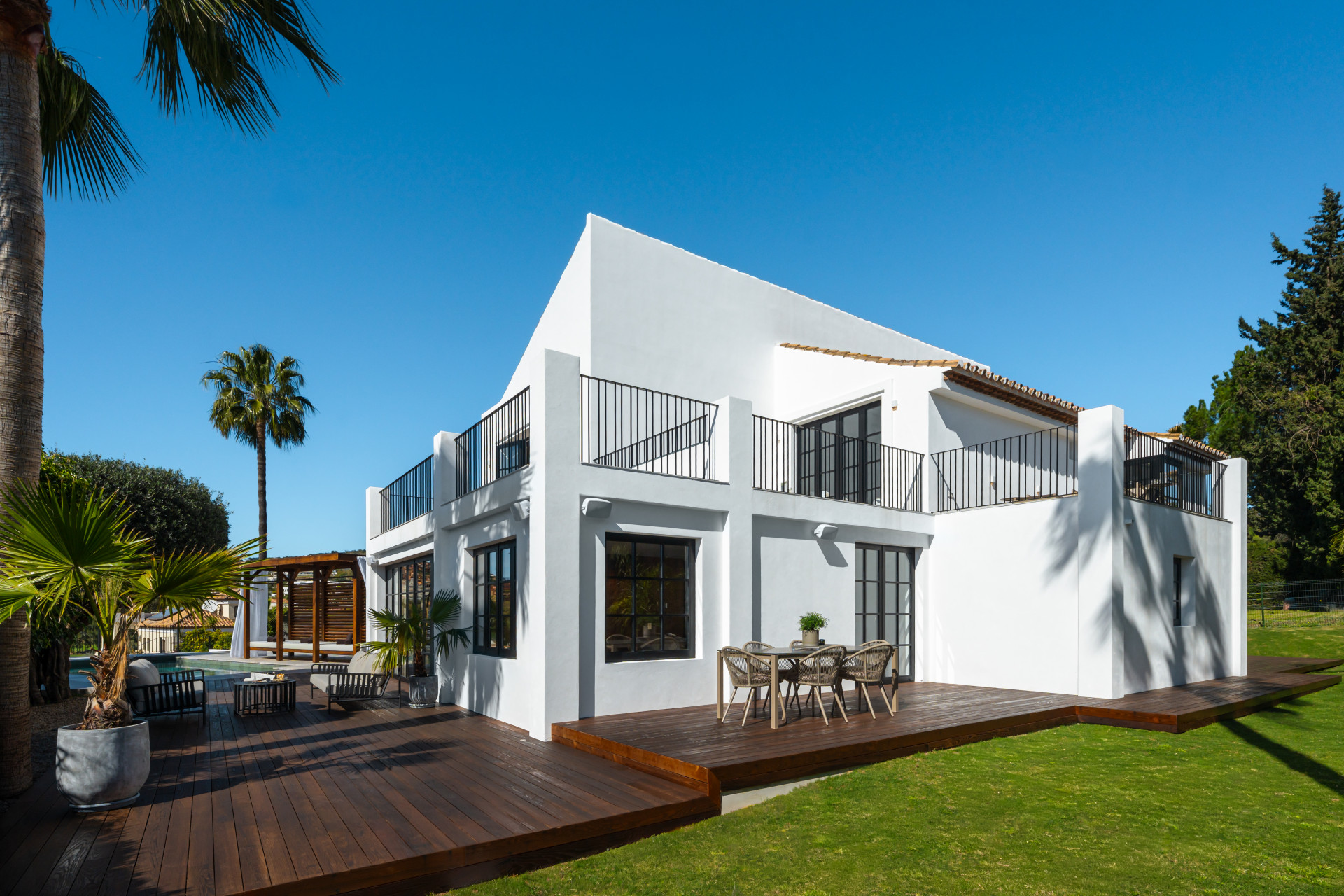  Image of Villa - 4 Bedrooms - 4 Bathrooms for sale in Malaga-Marbella-Spain, Image 9
