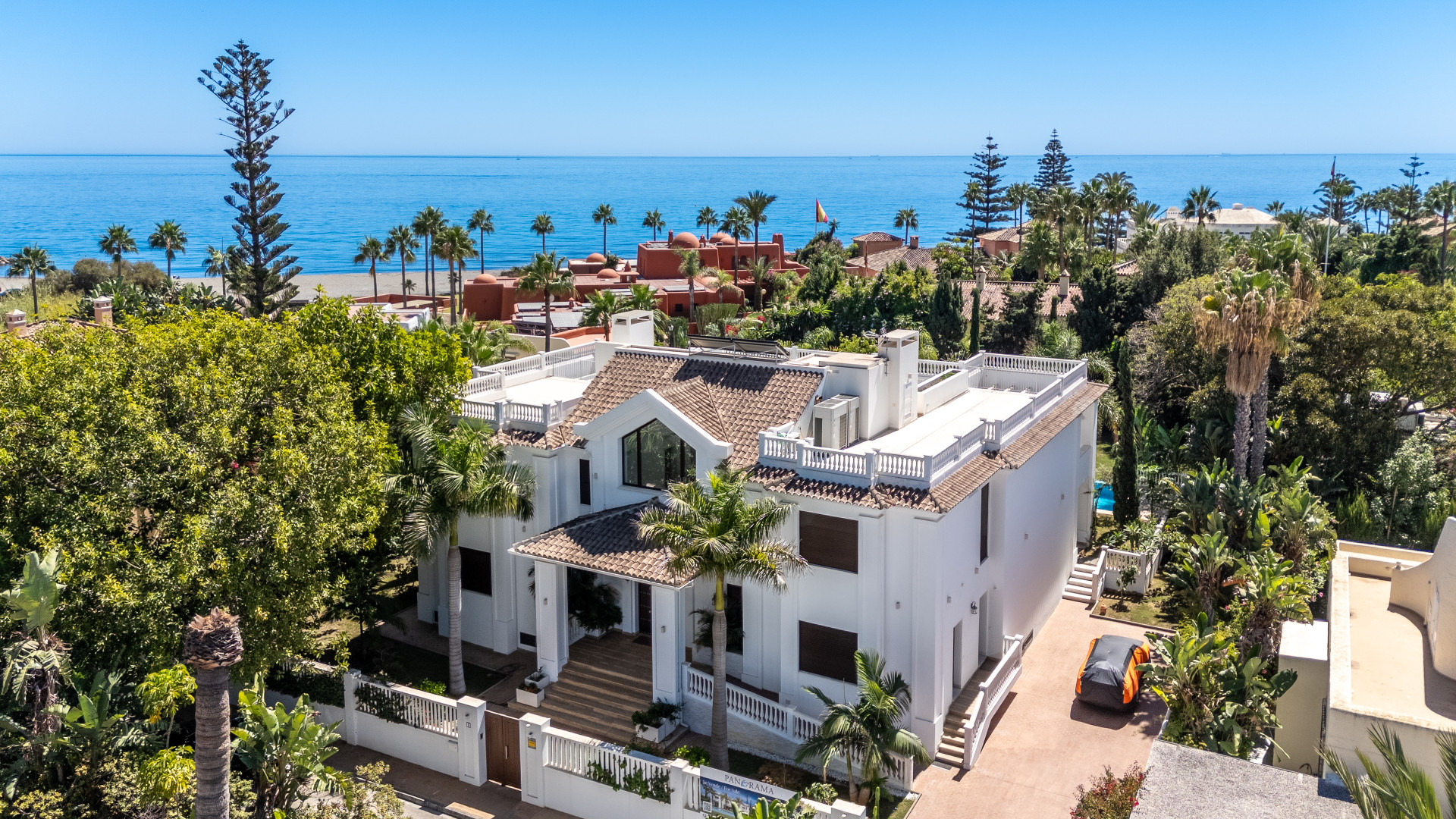 Image of Villa - 7 Bedrooms - 7 Bathrooms for Sale in Malaga-Estepona-Spain, Image 1