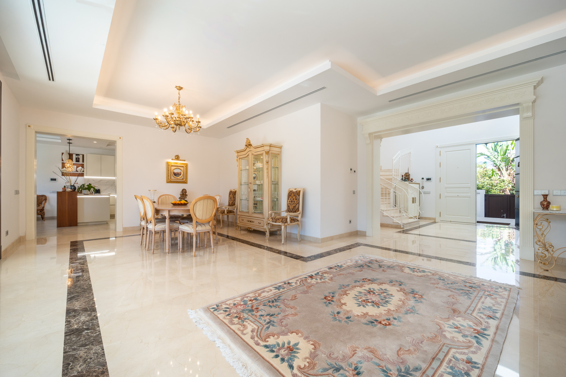  Image of Villa - 7 Bedrooms - 7 Bathrooms for sale in Malaga-Estepona-Spain, Image 9