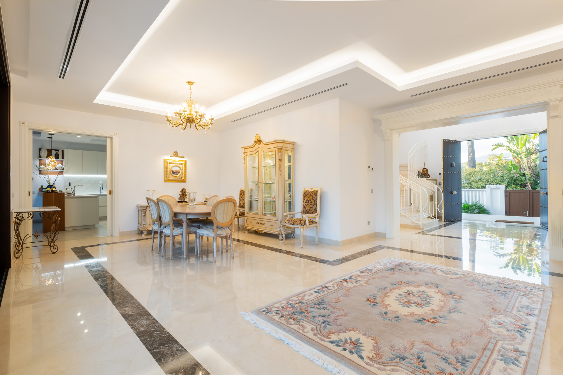  Image of Villa - 7 Bedrooms - 7 Bathrooms for sale in Malaga-Estepona-Spain, Image 34
