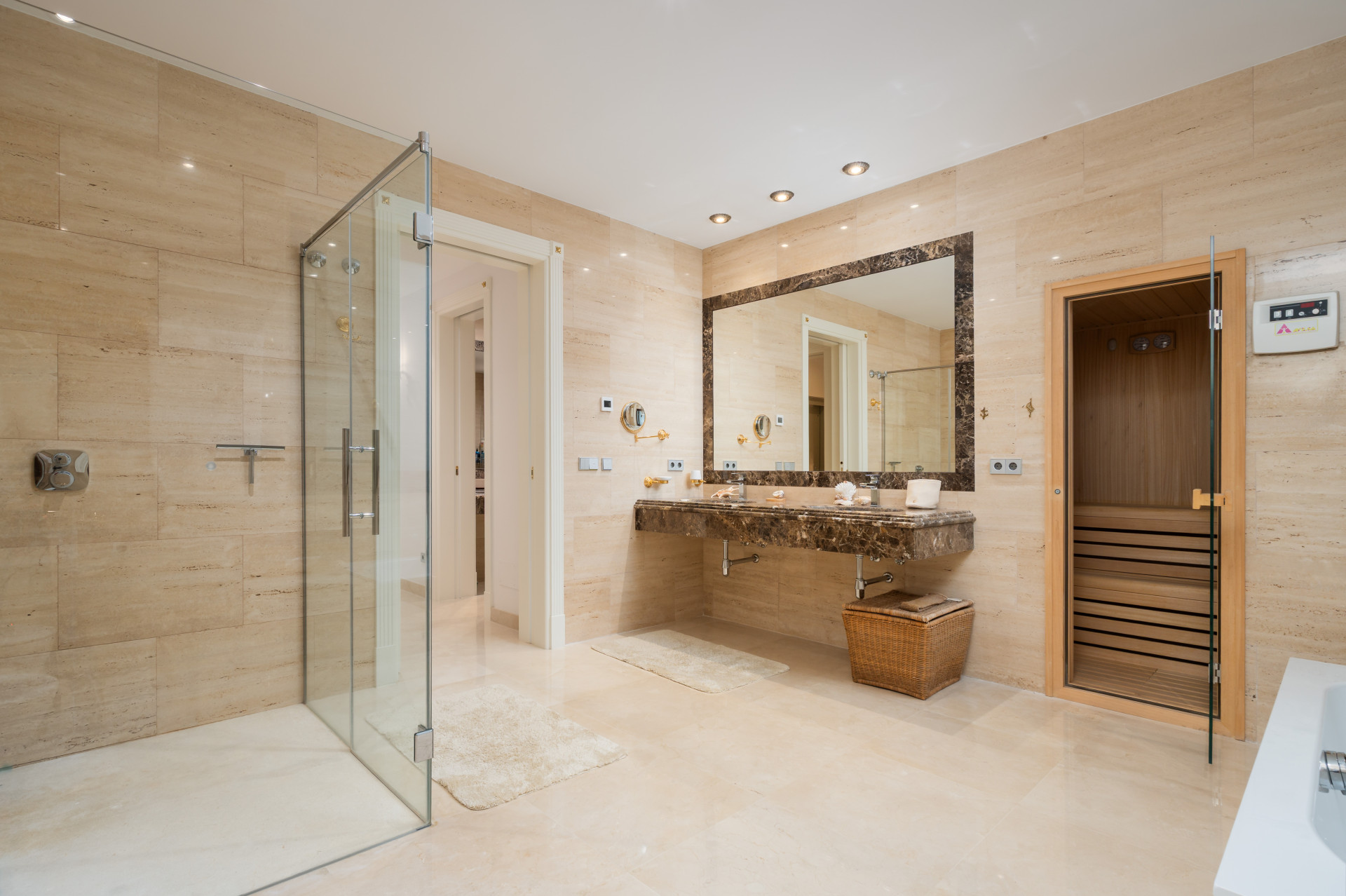  Image of Villa - 7 Bedrooms - 7 Bathrooms for sale in Malaga-Estepona-Spain, Image 22