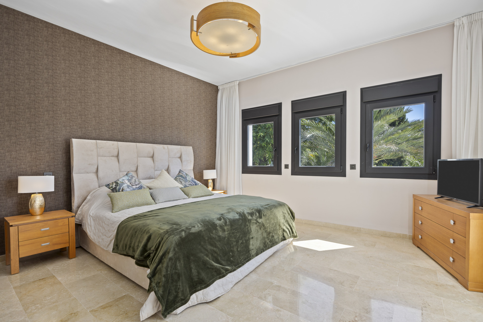  Image of Villa - 5 Bedrooms - 4 Bathrooms for sale in Malaga-Benahavis-Spain, Image 29