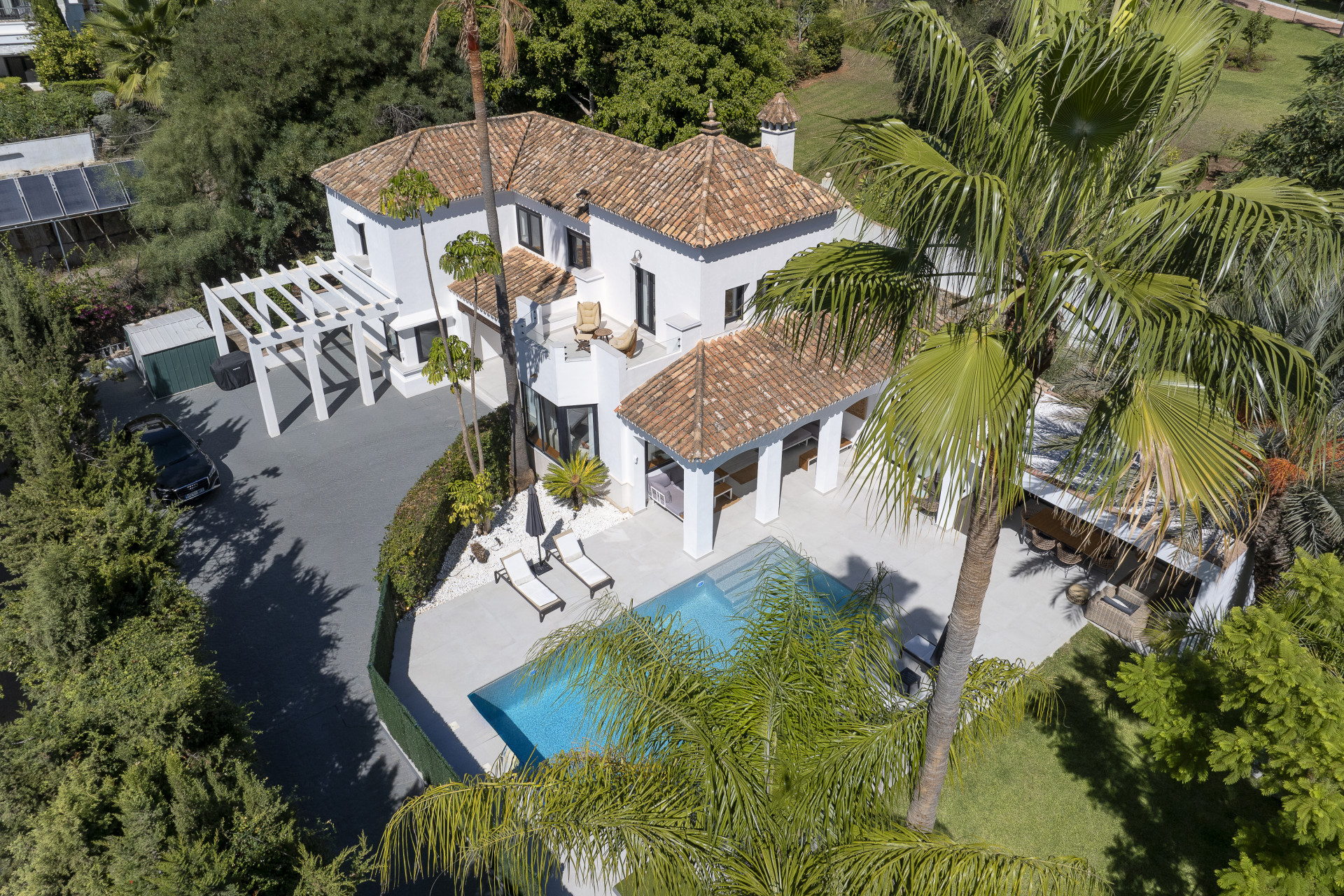 Image of Villa - 5 Bedrooms - 4 Bathrooms for Sale in Malaga-Benahavis-Spain, Image 4