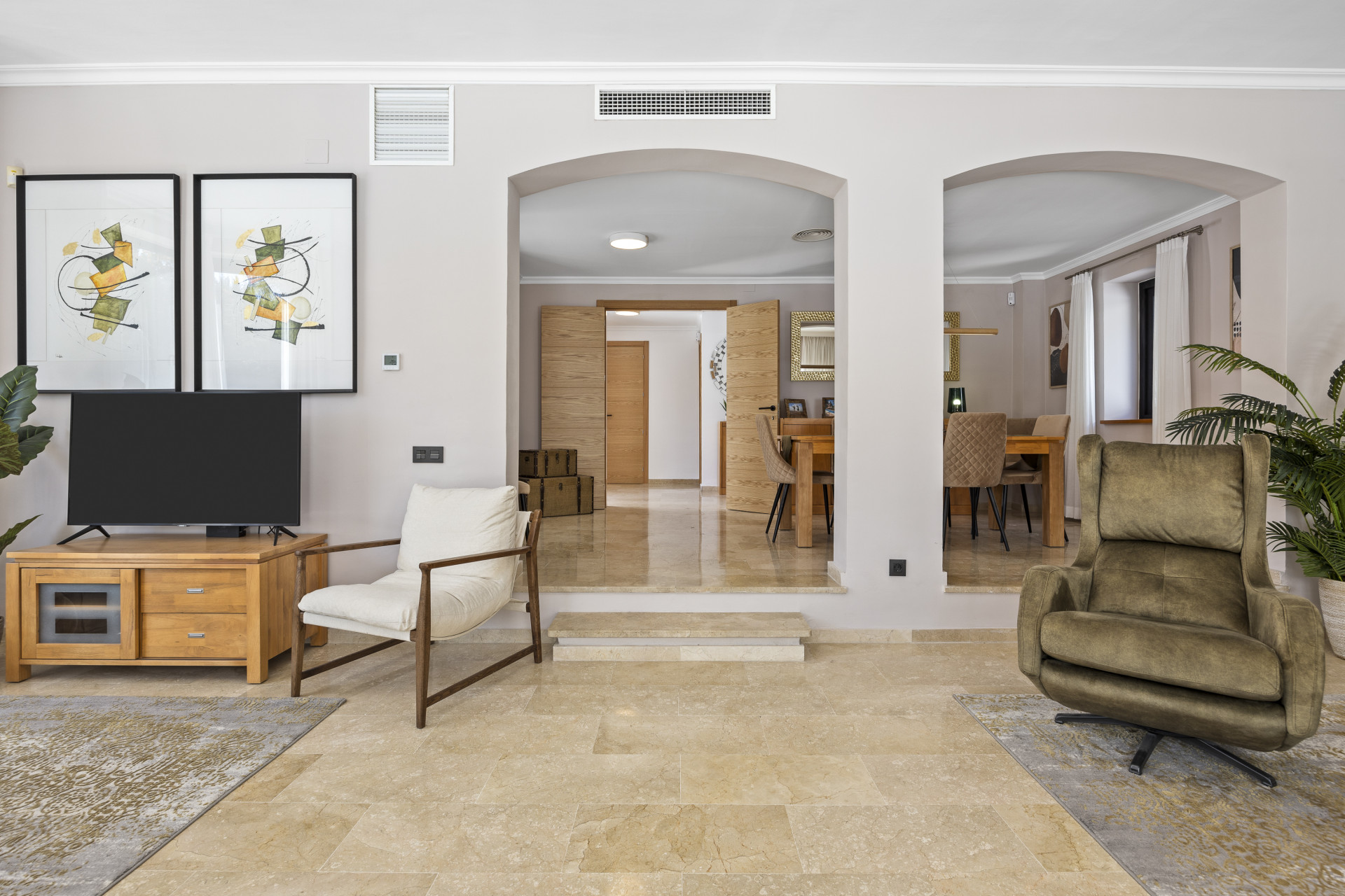  Image of Villa - 5 Bedrooms - 4 Bathrooms for sale in Malaga-Benahavis-Spain, Image 22