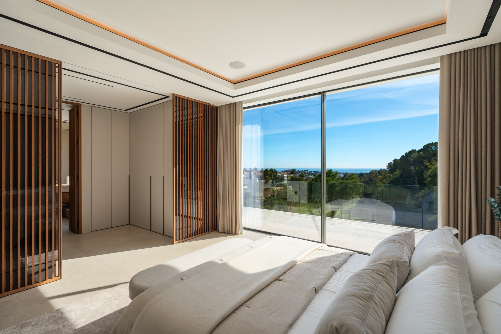  Image of Villa - 6 Bedrooms - 7 Bathrooms for sale in Malaga-Benahavis-Spain, Image 15
