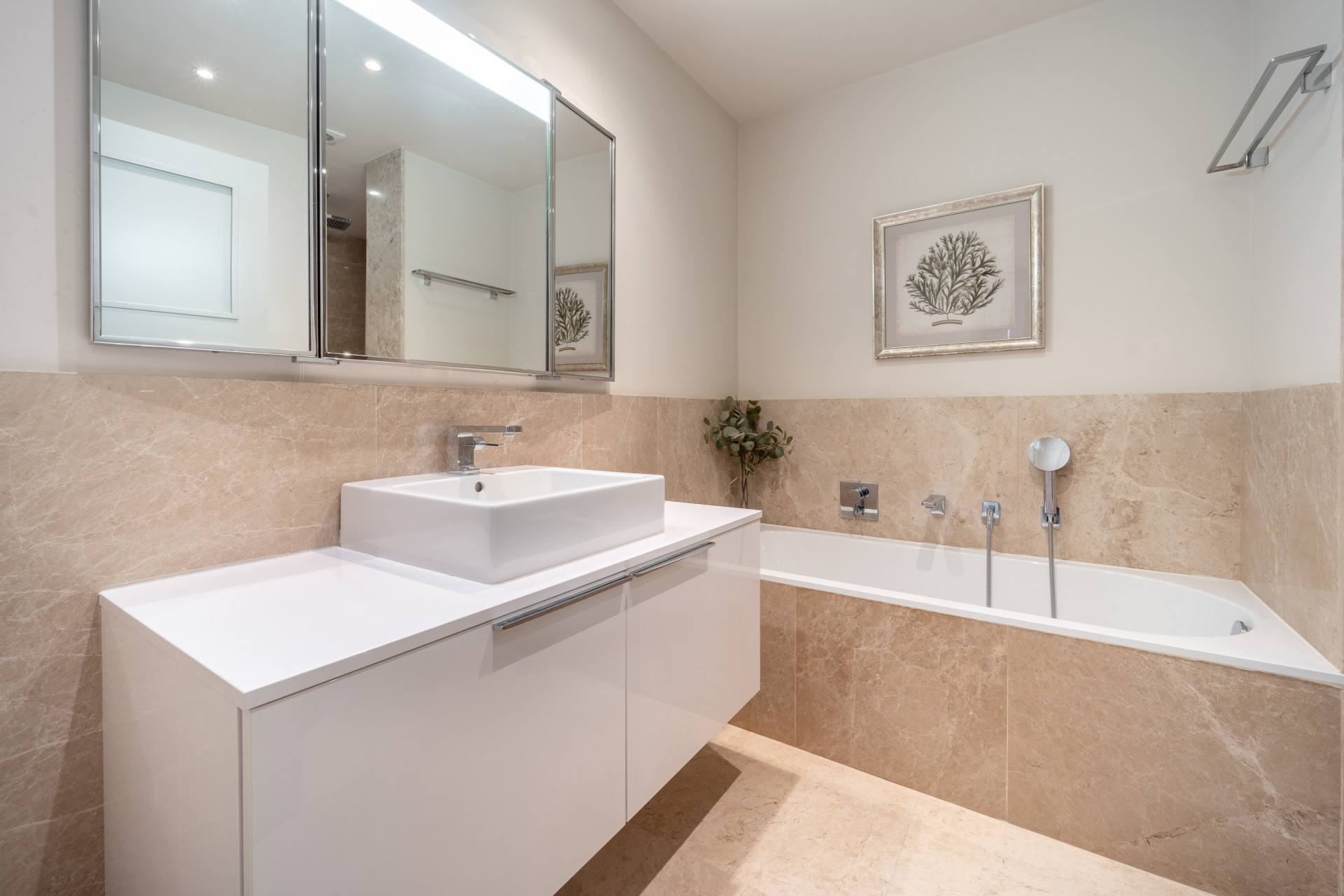  Image of Penthouse - 2 Bedrooms - 2 Bathrooms for sale in Malaga-Marbella-Spain, Image 8
