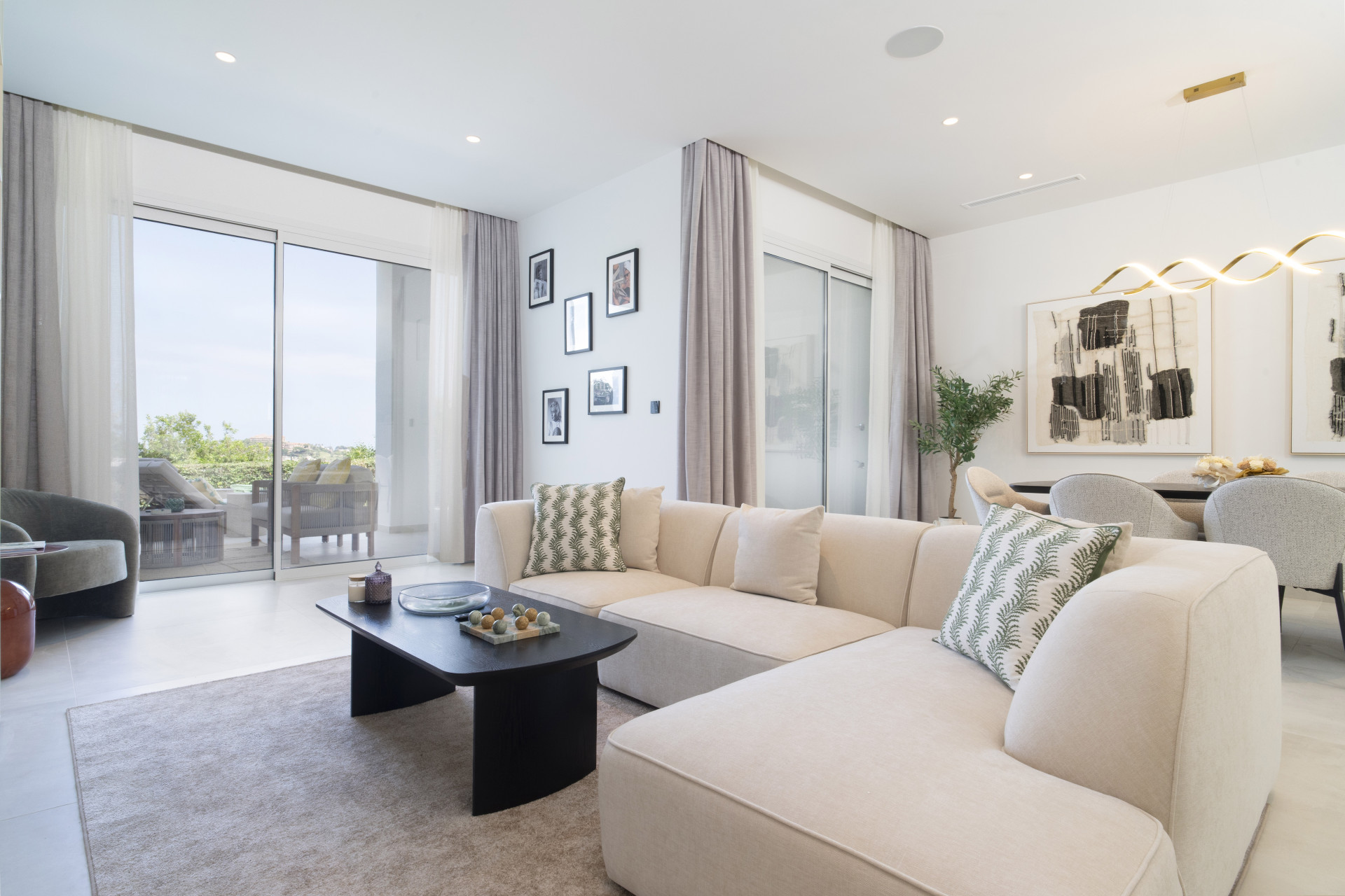  Image of Town House - 3 Bedrooms - 2 Bathrooms for sale in Malaga-Benahavis-Spain, Image 6