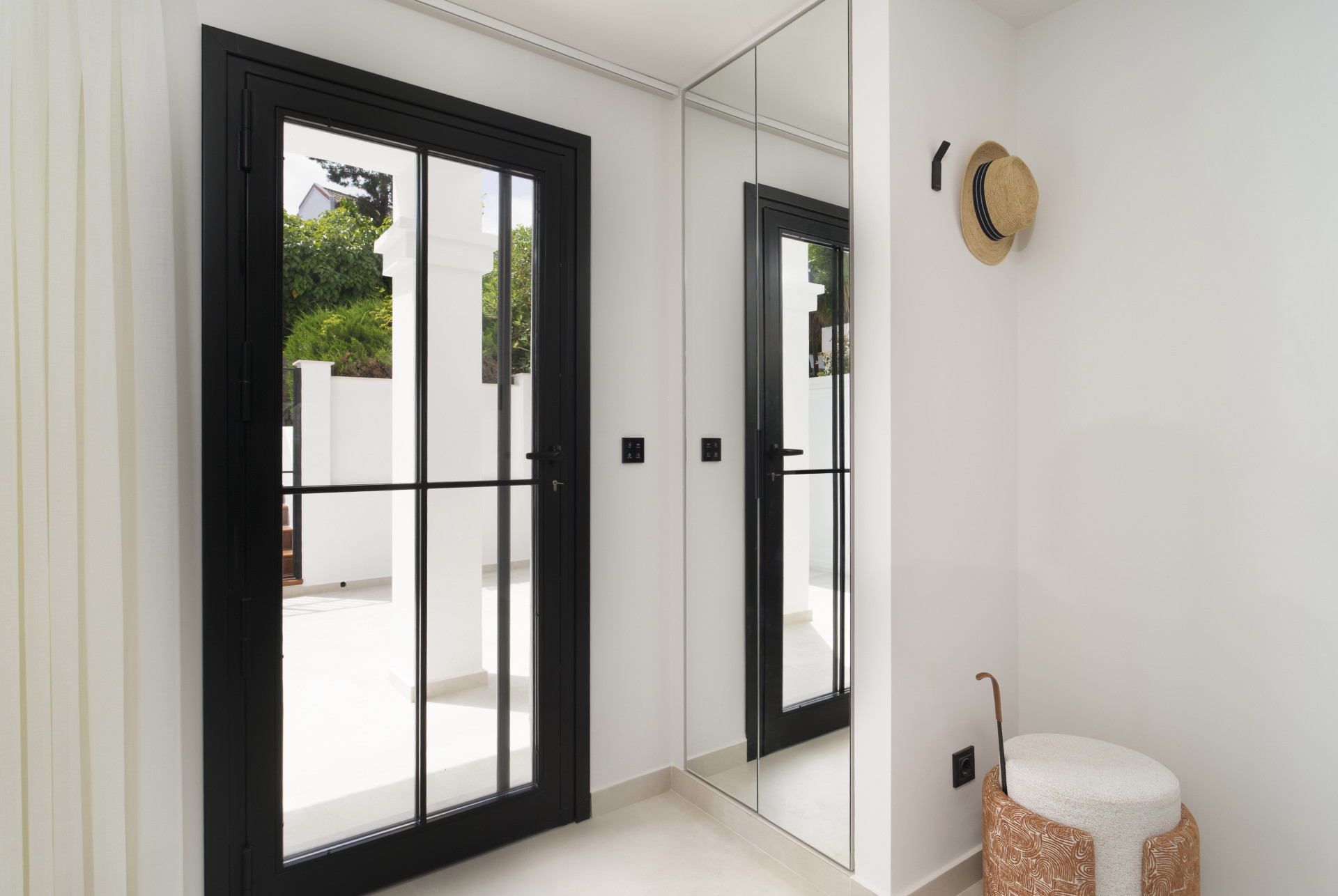  Image of Town House - 3 Bedrooms - 2 Bathrooms for sale in Malaga-Benahavis-Spain, Image 36