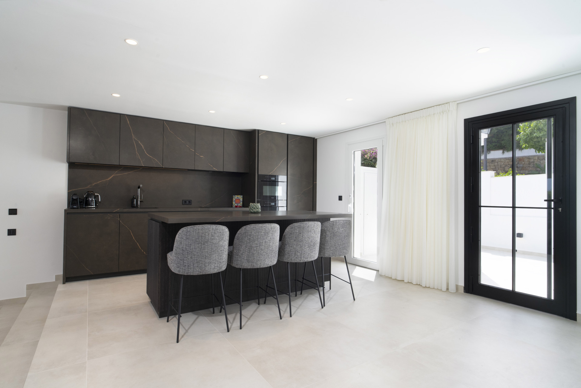  Image of Town House - 3 Bedrooms - 2 Bathrooms for sale in Malaga-Benahavis-Spain, Image 15