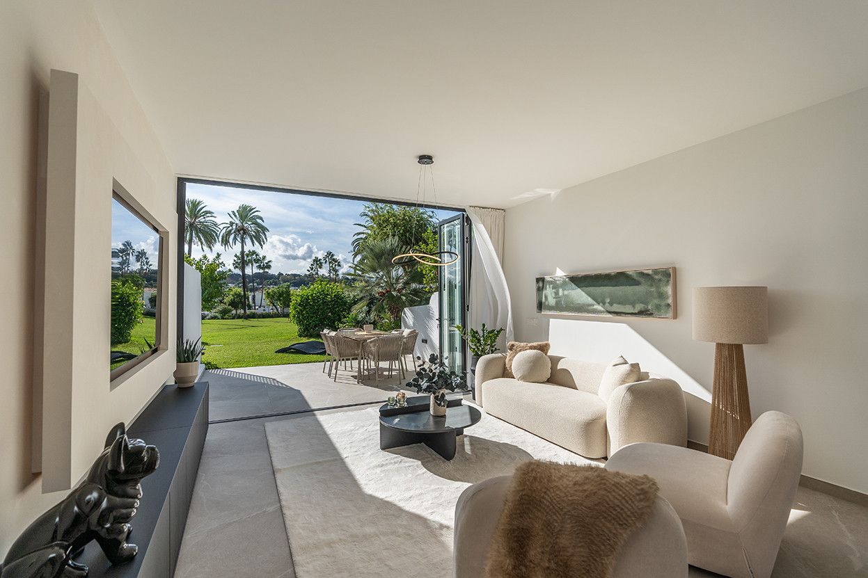Image of Town House - 4 Bedrooms - 3 Bathrooms for Sale in Malaga-Marbella-Spain, Image 4