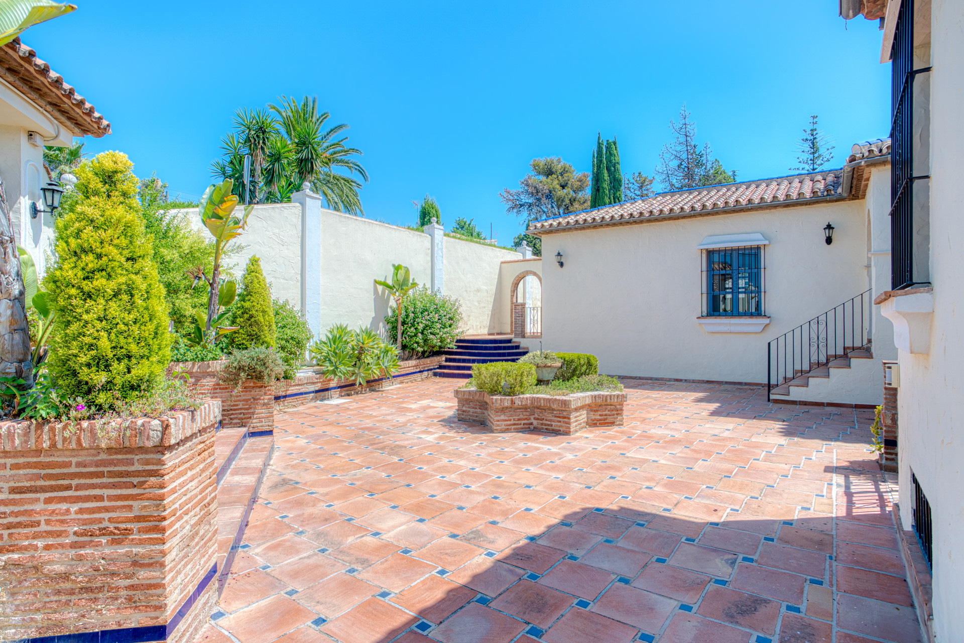  Image of Villa - 7 Bedrooms - 4 Bathrooms for sale in Malaga-Estepona-Spain, Image 48