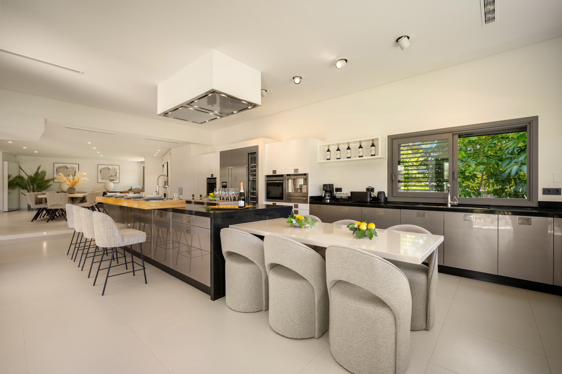  Image of Villa - 5 Bedrooms - 5 Bathrooms for sale in Malaga-Marbella-Spain, Image 27