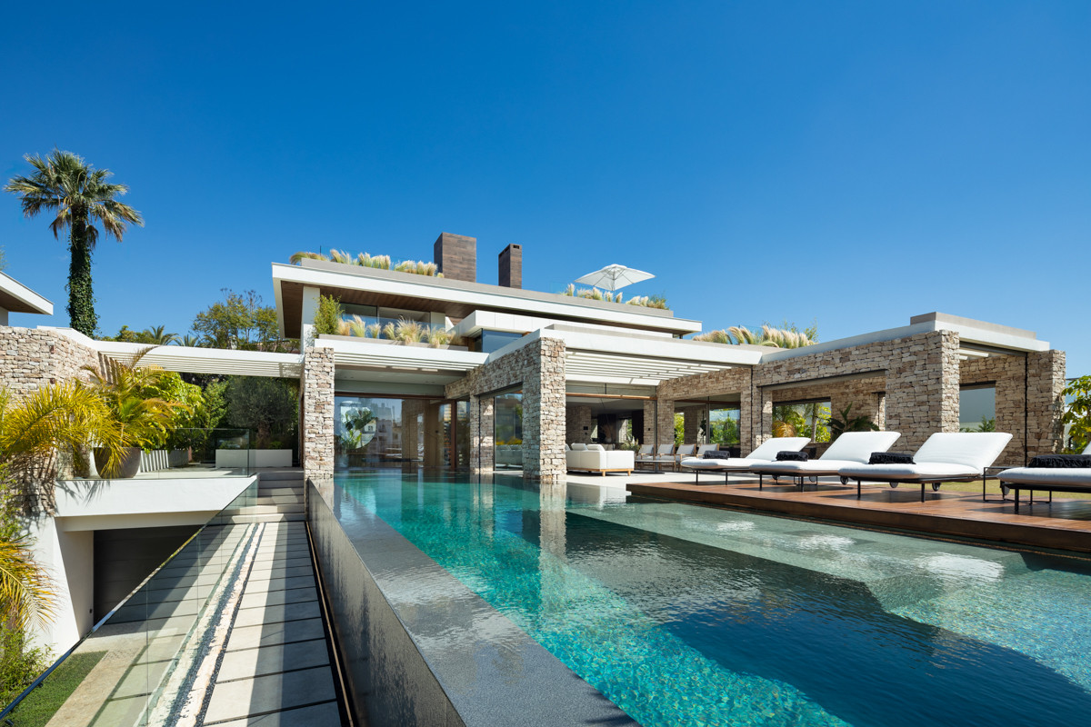 Image of Villa - 5 Bedrooms - 5 Bathrooms for Sale in Malaga-Marbella-Spain, Image 2