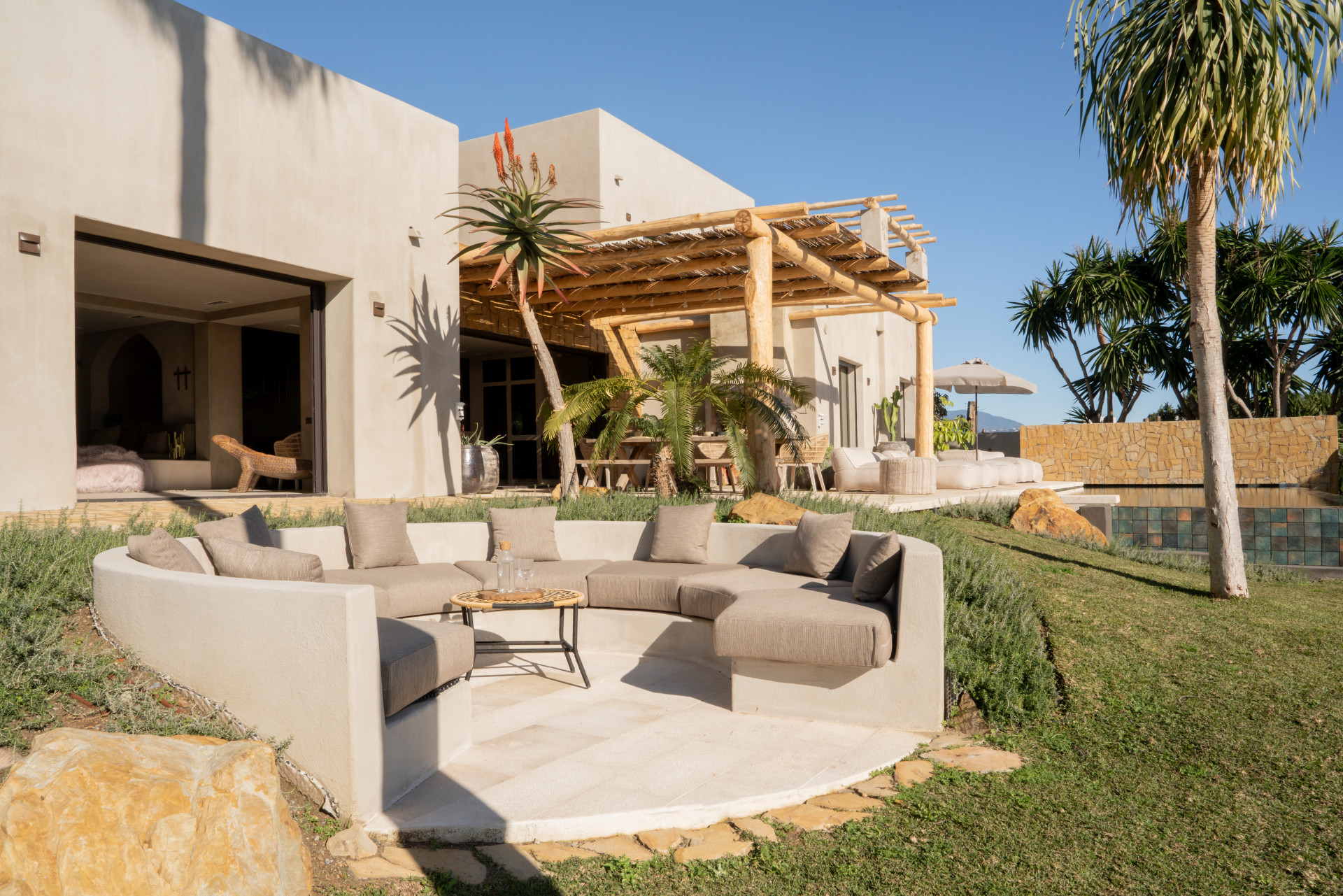 Image of Villa - 5 Bedrooms - 5 Bathrooms for Sale in Malaga-Estepona-Spain, Image 4