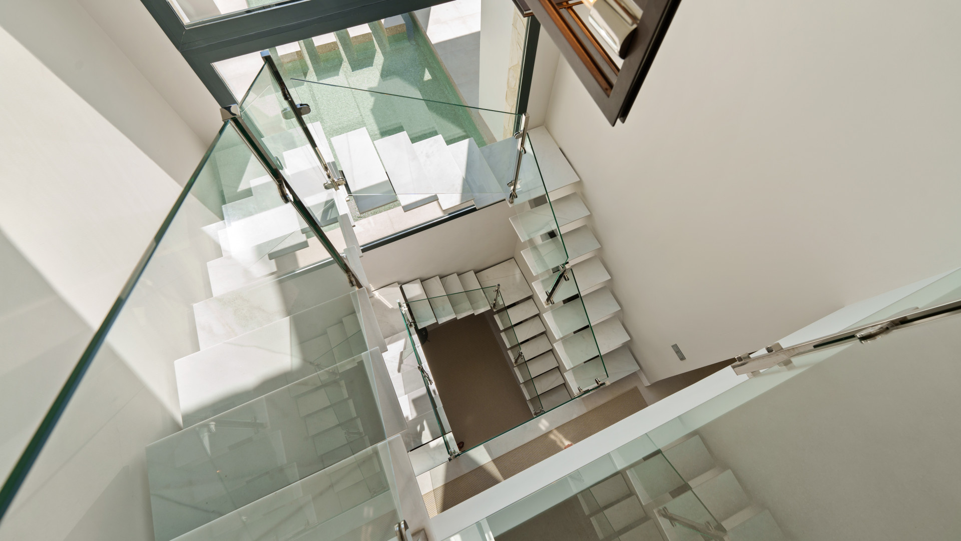  Image of Villa - 6 Bedrooms - 5 Bathrooms for sale in Malaga-Benahavis-Spain, Image 50