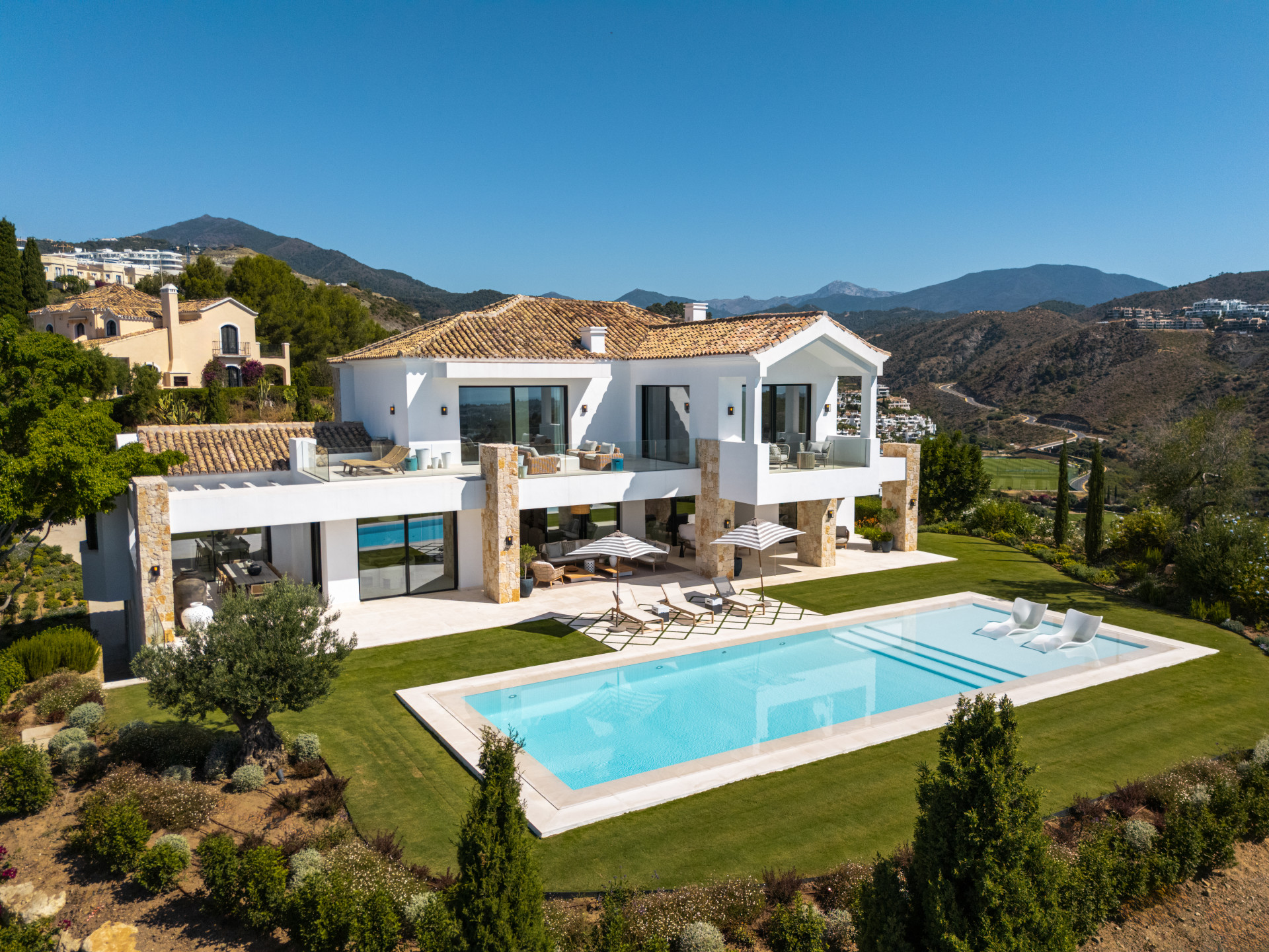 Image of Villa - 8 Bedrooms - 9 Bathrooms for Sale in Malaga-Benahavis-Spain, Image 2