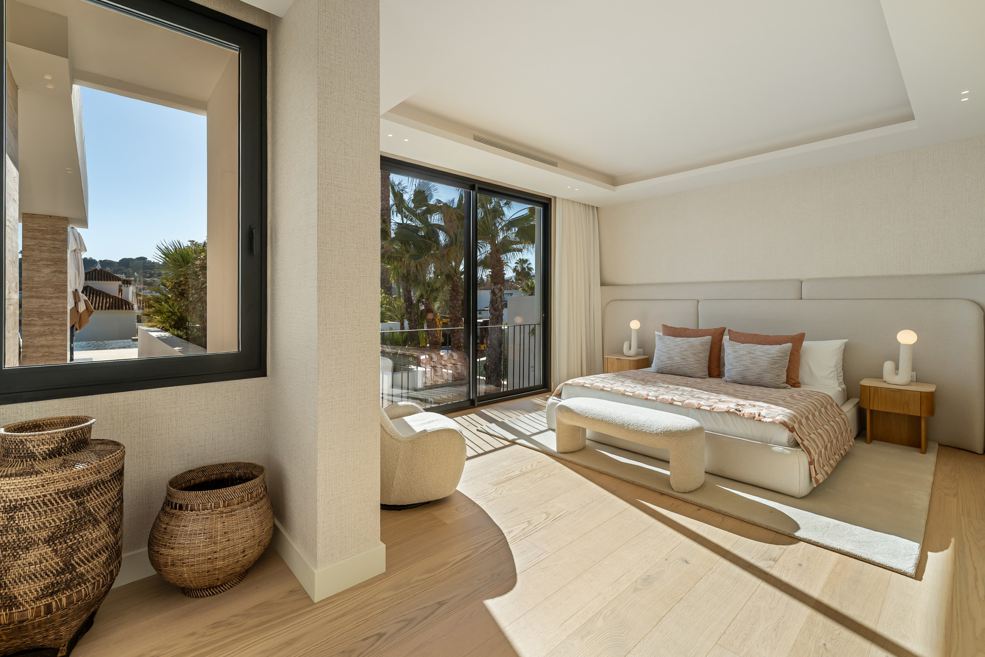  Image of Villa - 6 Bedrooms - 6 Bathrooms for sale in Malaga-Marbella-Spain, Image 23