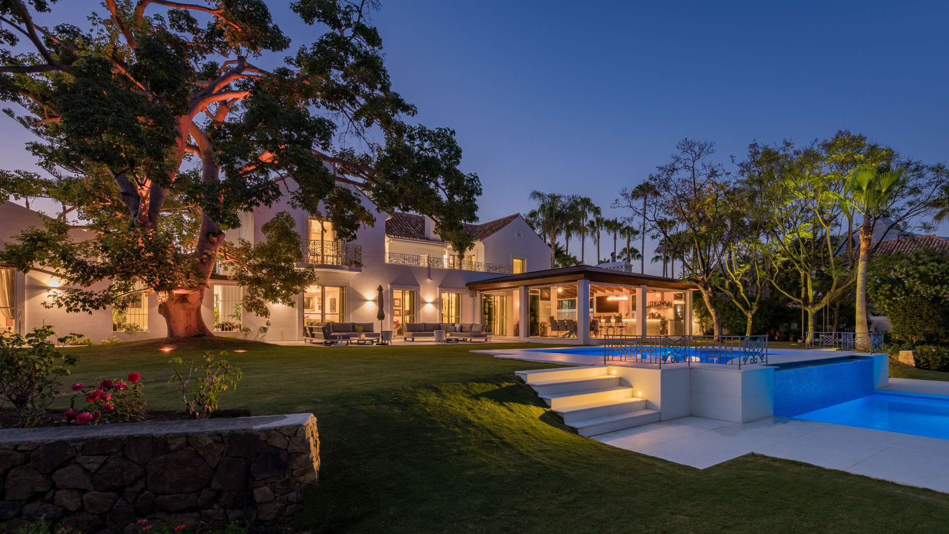 Image of Villa - 6 Bedrooms - 6 Bathrooms for Sale in Malaga-Marbella-Spain, Image 1