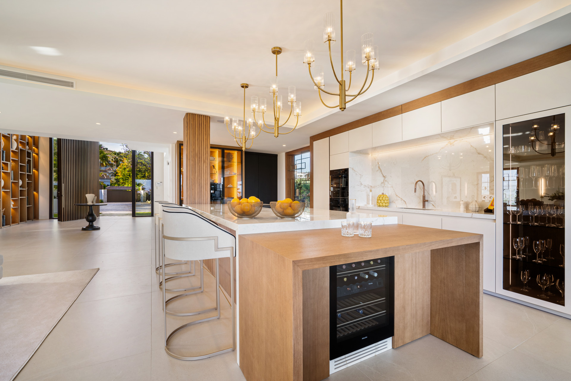  Image of Villa - 6 Bedrooms - 6 Bathrooms for sale in Malaga-Marbella-Spain, Image 22