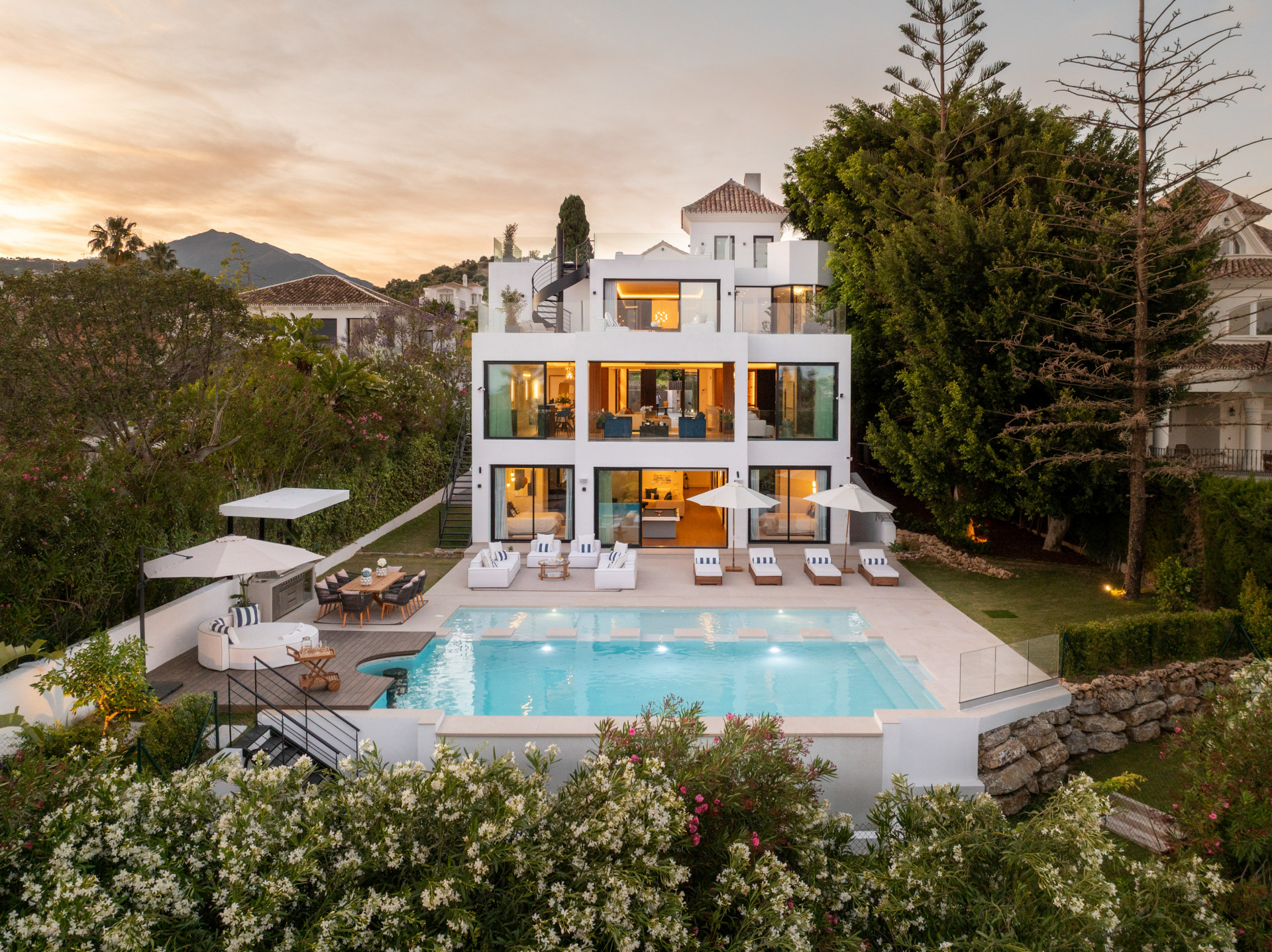  Image of Villa - 6 Bedrooms - 6 Bathrooms for sale in Malaga-Marbella-Spain, Image 51