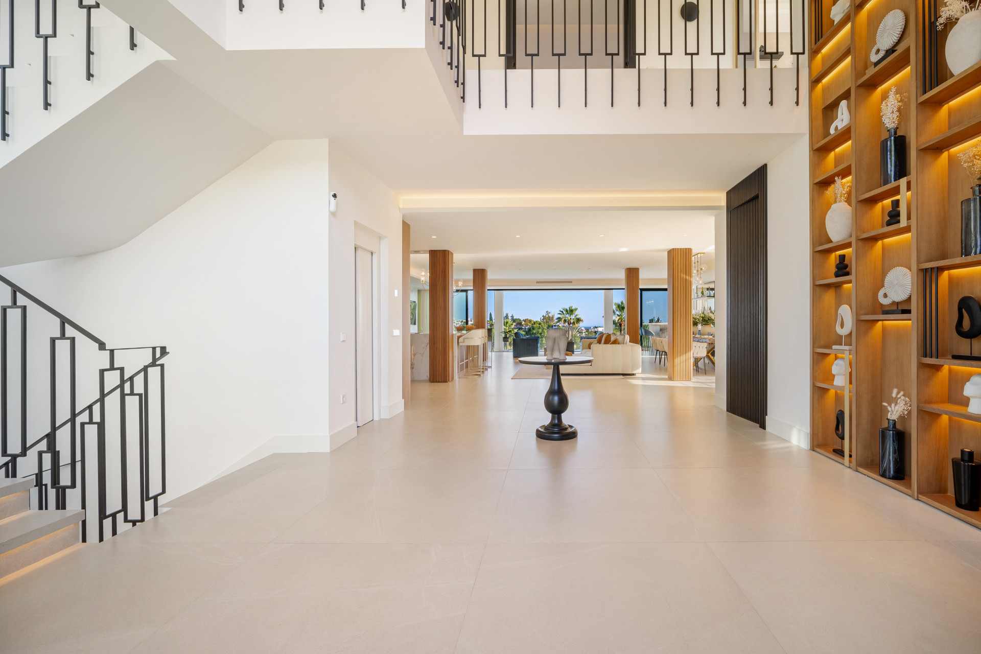  Image of Villa - 6 Bedrooms - 6 Bathrooms for sale in Malaga-Marbella-Spain, Image 11