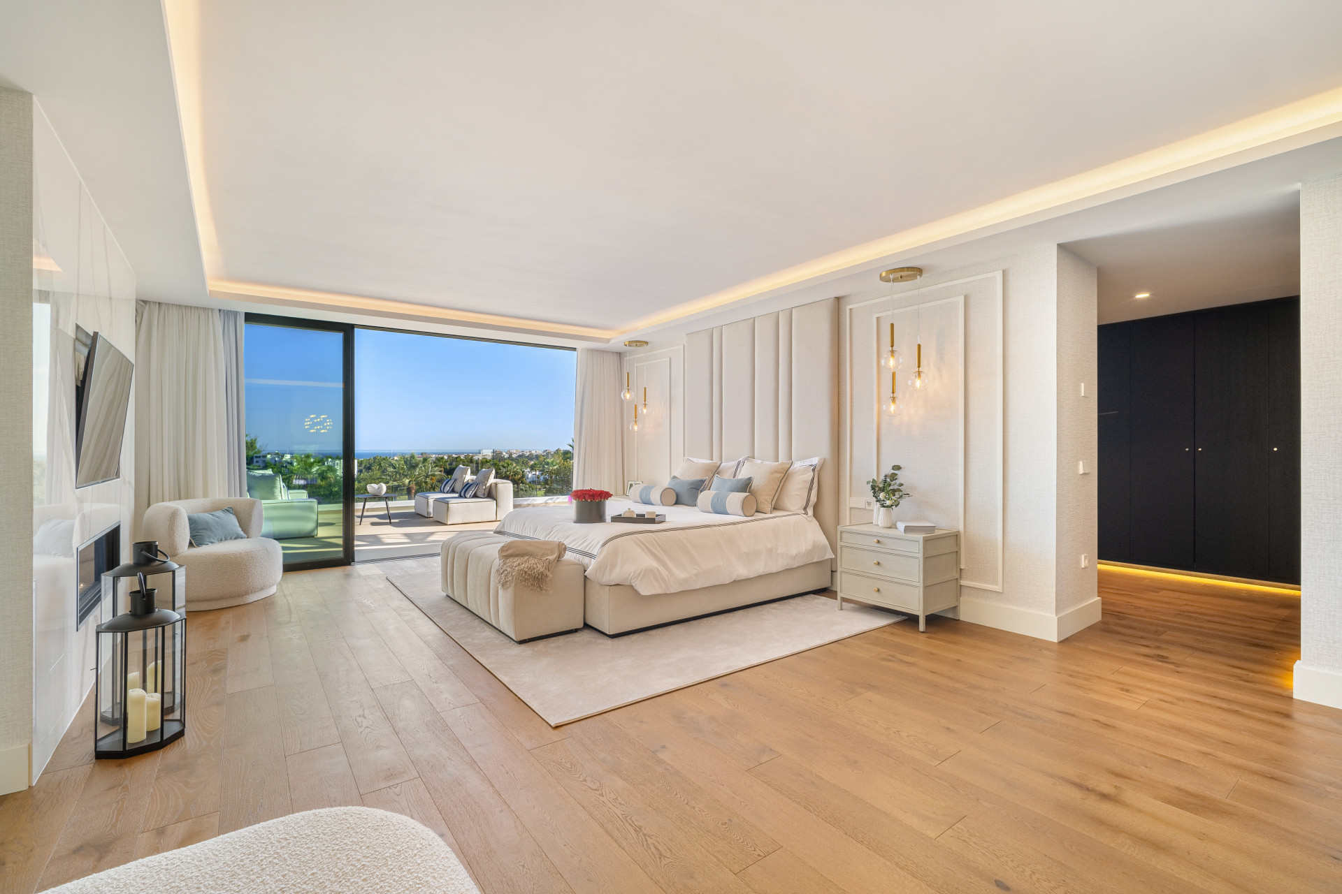 Image of Villa - 6 Bedrooms - 6 Bathrooms for sale in Malaga-Marbella-Spain, Image 27