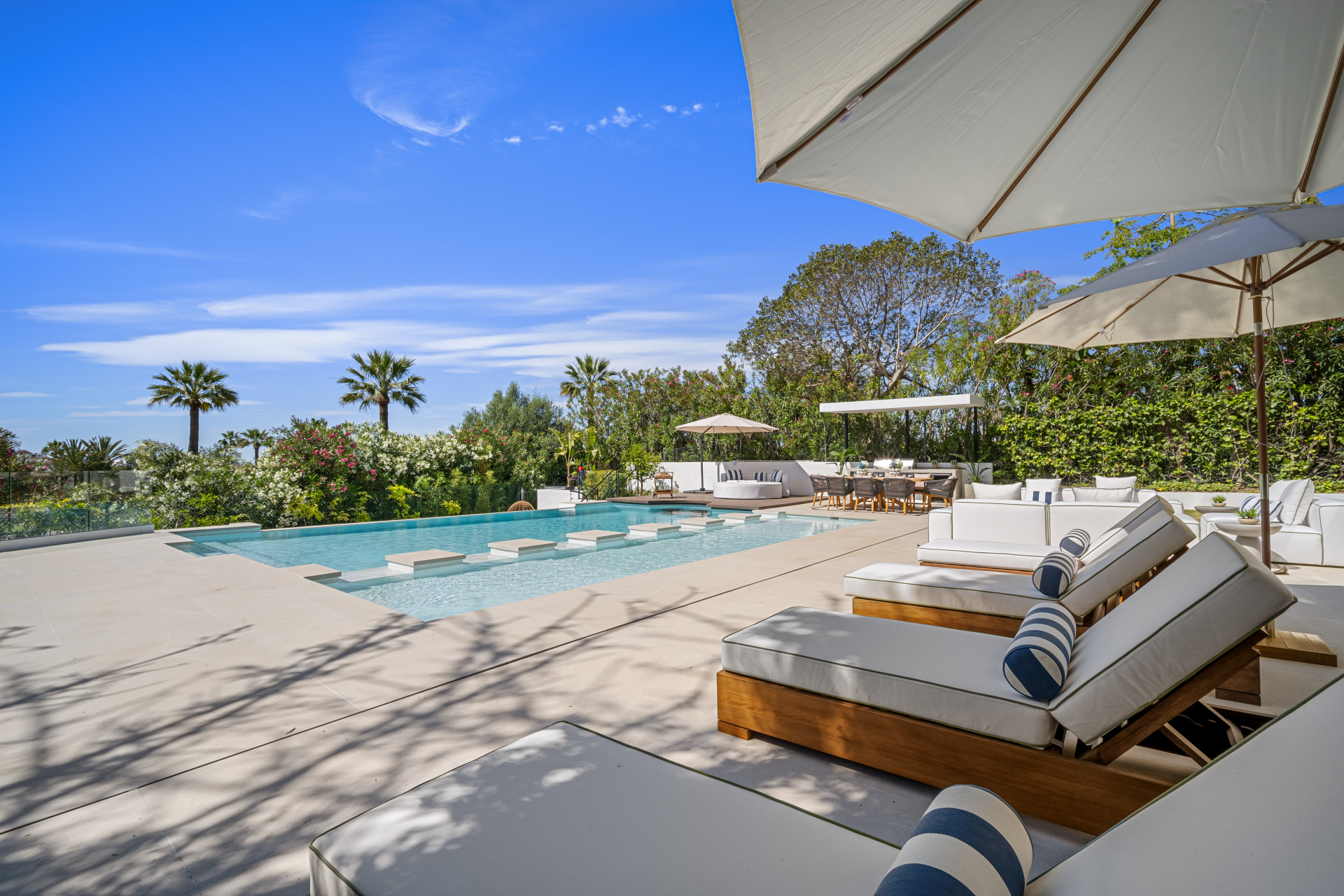 Image of Villa - 6 Bedrooms - 6 Bathrooms for Sale in Malaga-Marbella-Spain, Image 5