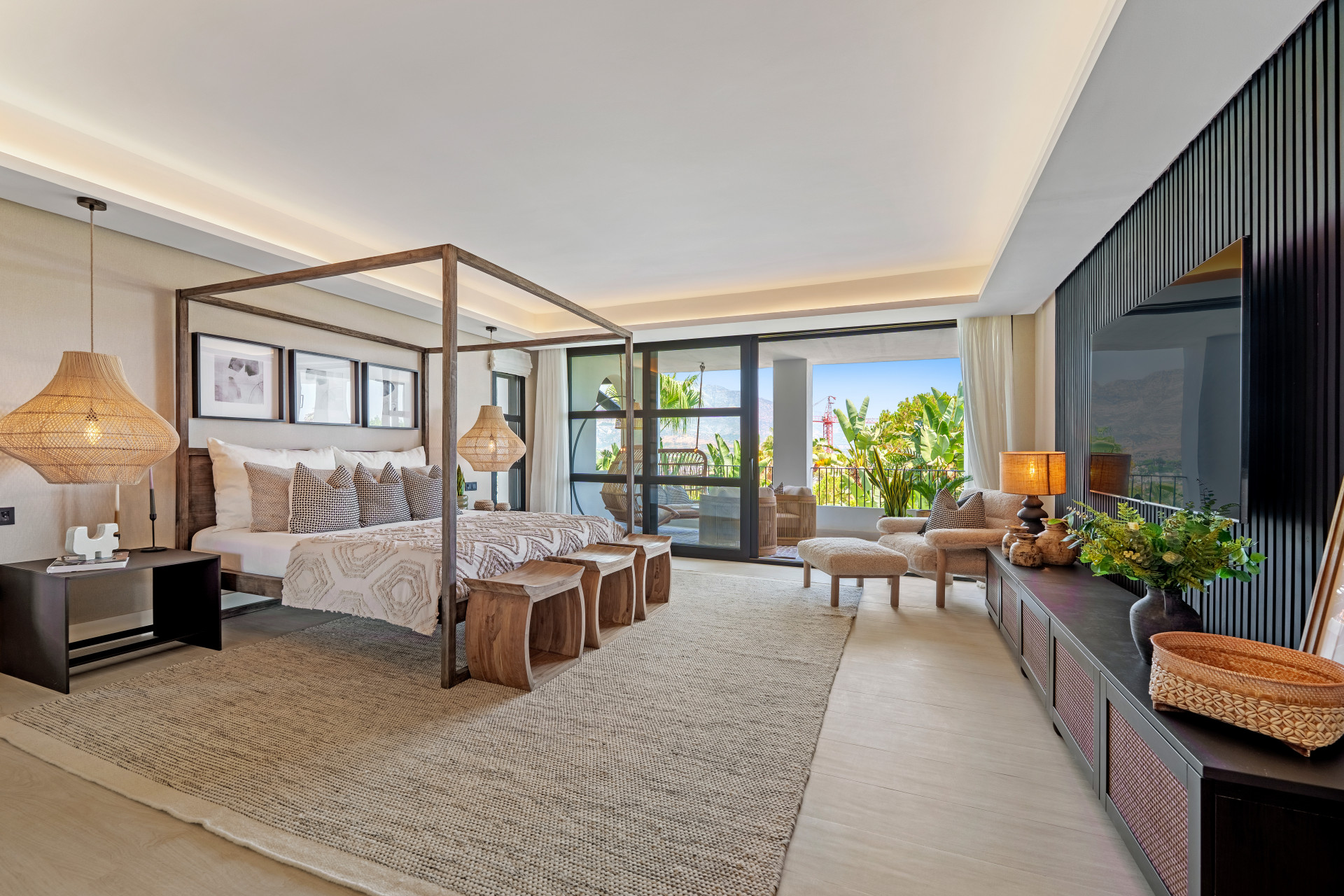  Image of Villa - 6 Bedrooms - 7 Bathrooms for sale in Malaga-Marbella-Spain, Image 25
