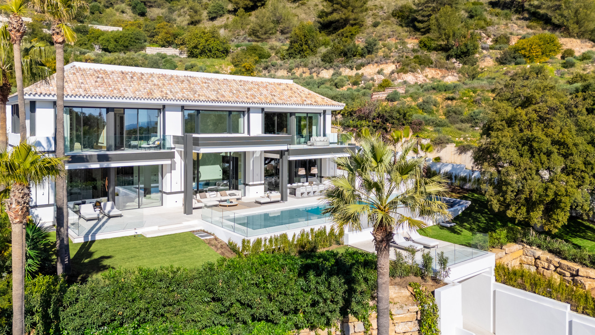  Image of Villa - 6 Bedrooms - 6 Bathrooms for sale in Malaga-Marbella-Spain, Image 10